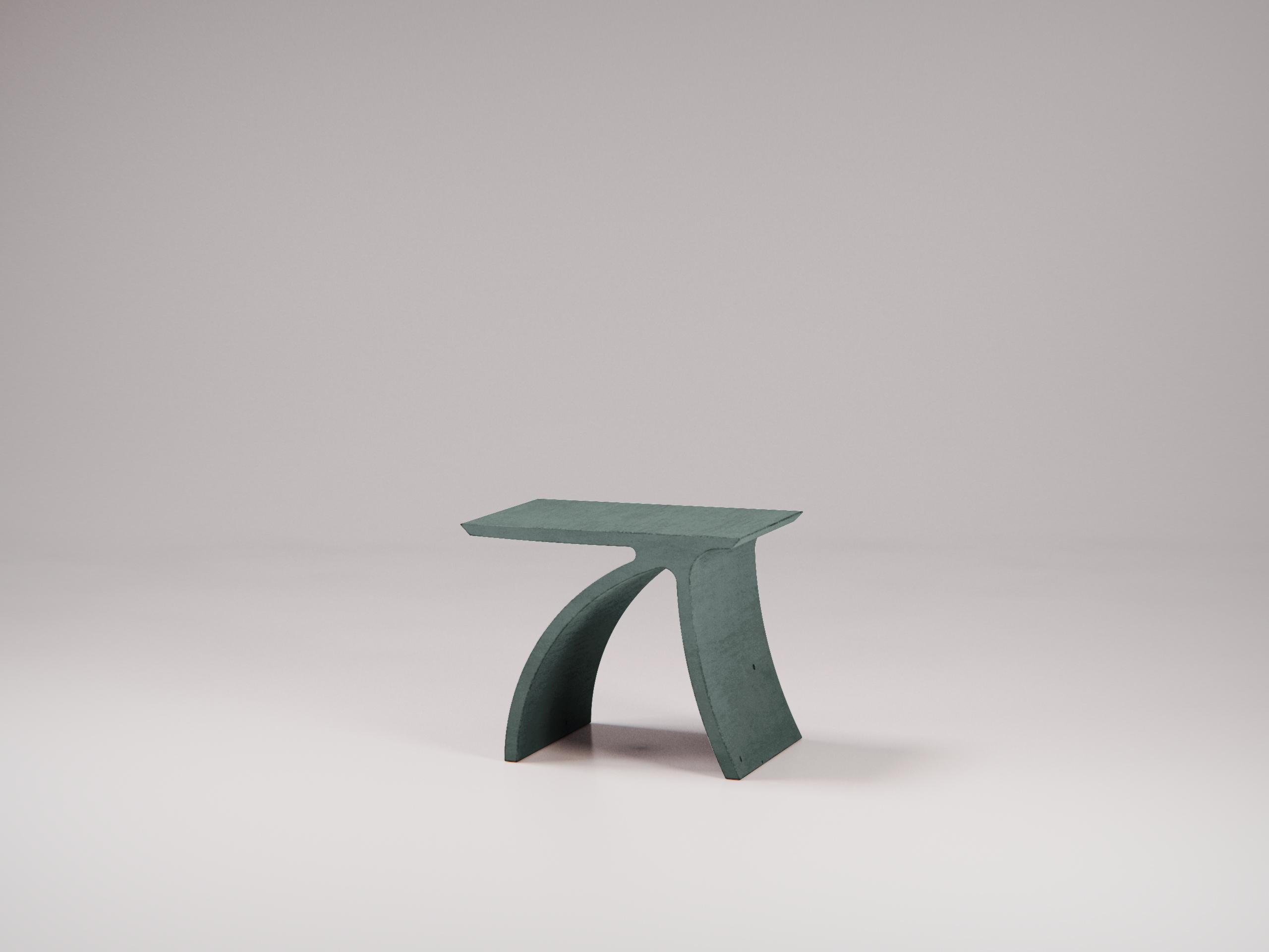 Table d'appoint en béton « D » de la collection Abecedario, couleur aubergine par Forma&Cemento en vente 7