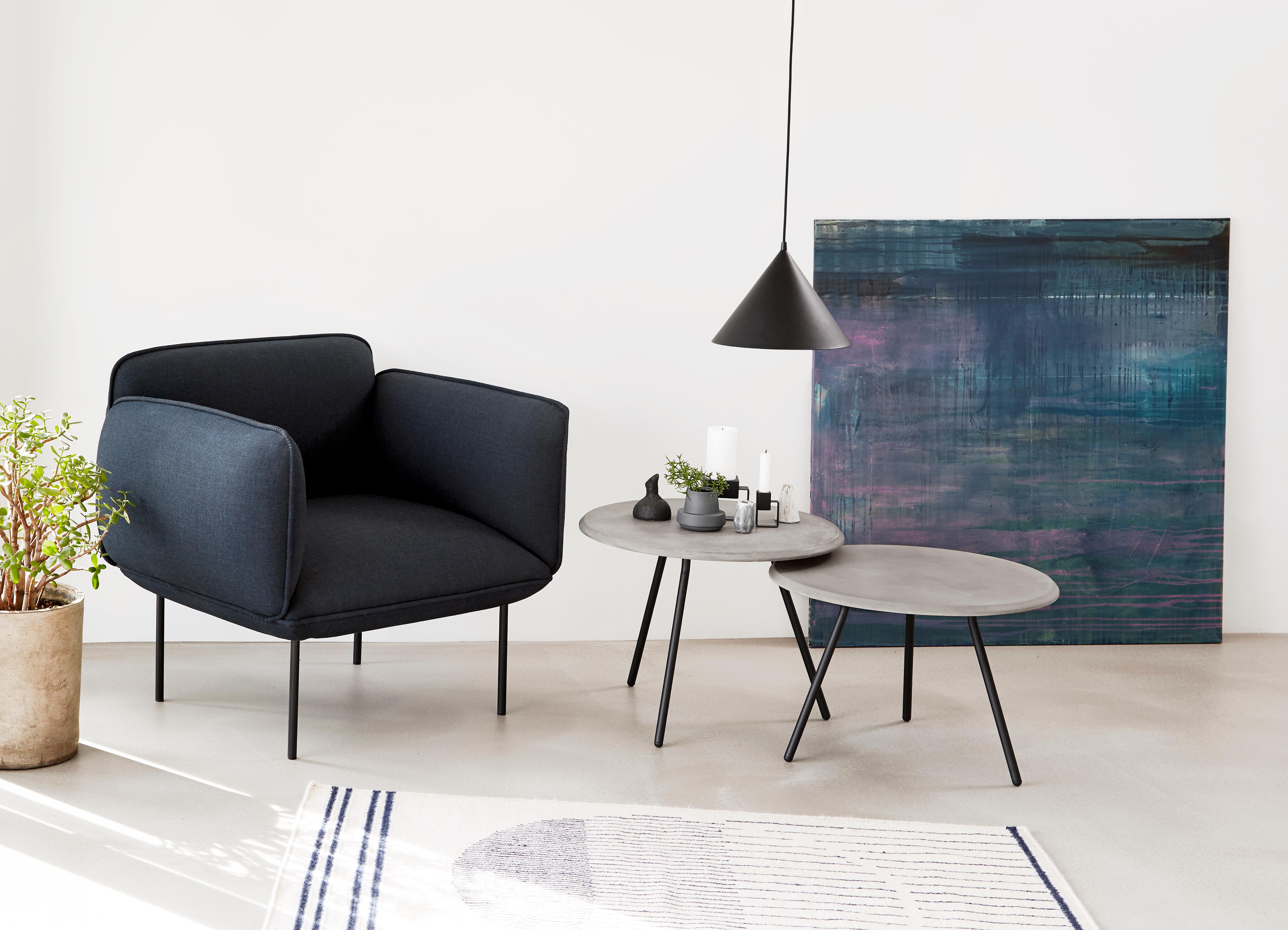 Contemporary Concrete Soround Coffee Table 60 by Nur Design