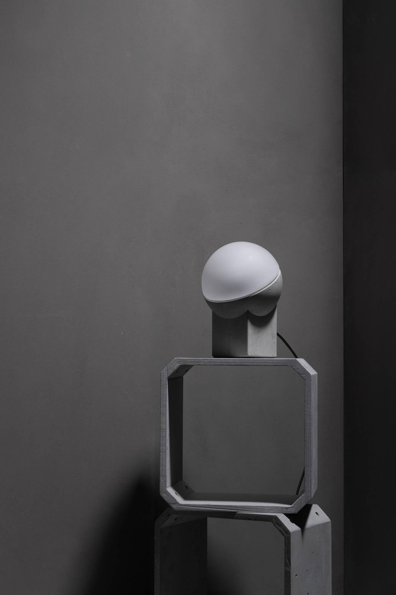 Industrial Concrete Table Lamp 'Nie M' by Bentu Design For Sale