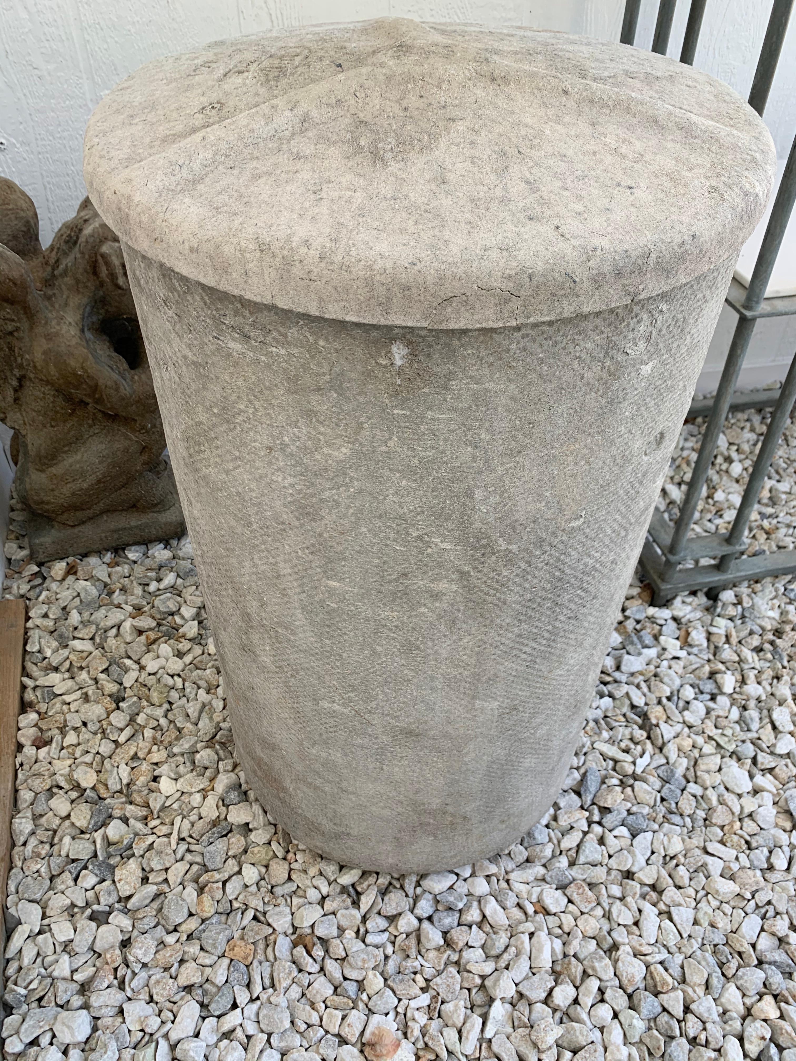 Unique trash can in the style of Willy Guhl. Made by Uralite in the 1950s. Manufactured in the UK. Just over 2.5 feet tall. Consists of lightweight fiber cement. Large bin with lid. A few small cracks to lid. Good vintage condition. Great