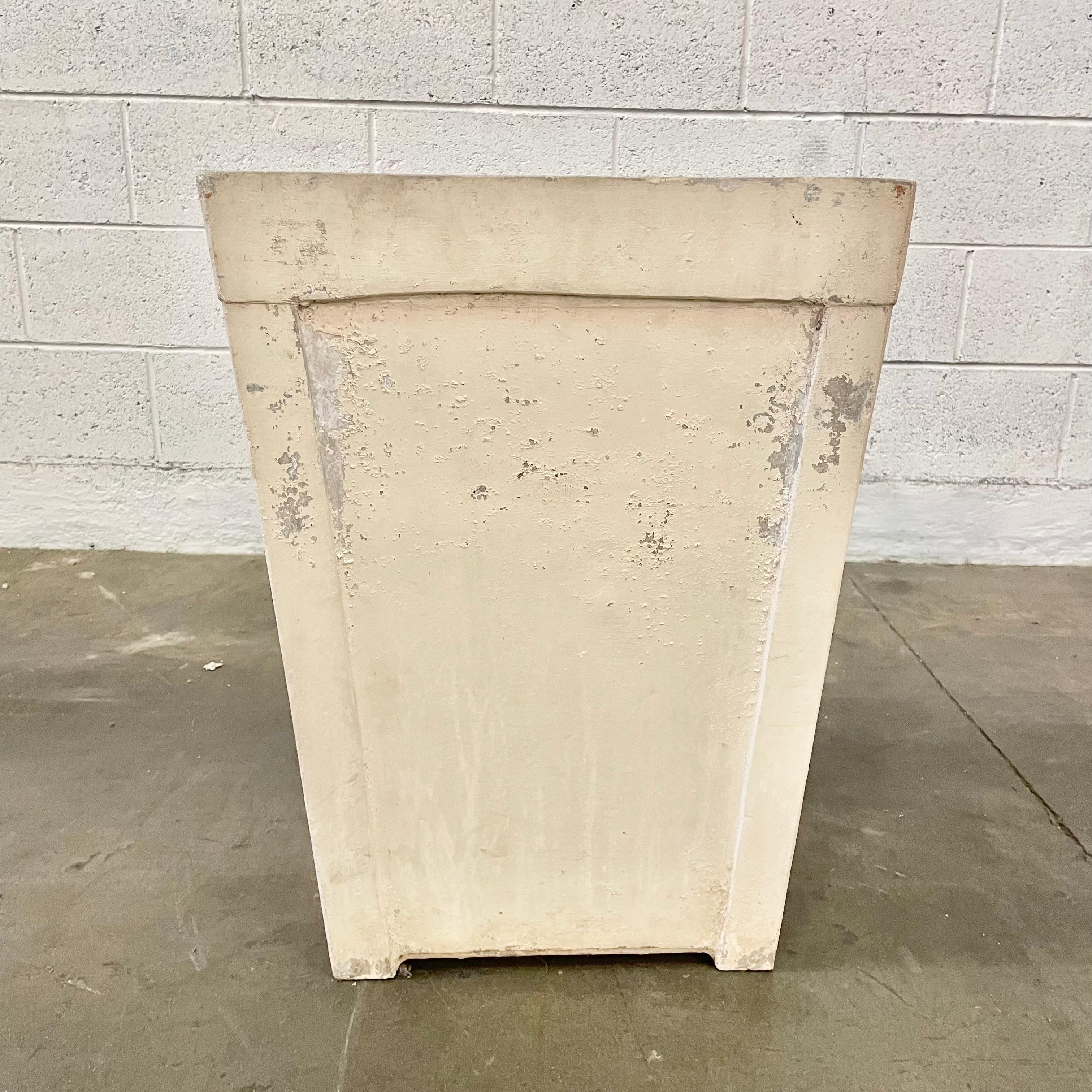 Massive concrete tree planter by Willy Guhl. Tall planter with 4 post feet raising the planter slightly off the ground. Good vintage condition. Perfect for a large plant or tree, indoors or out. Only one available.



