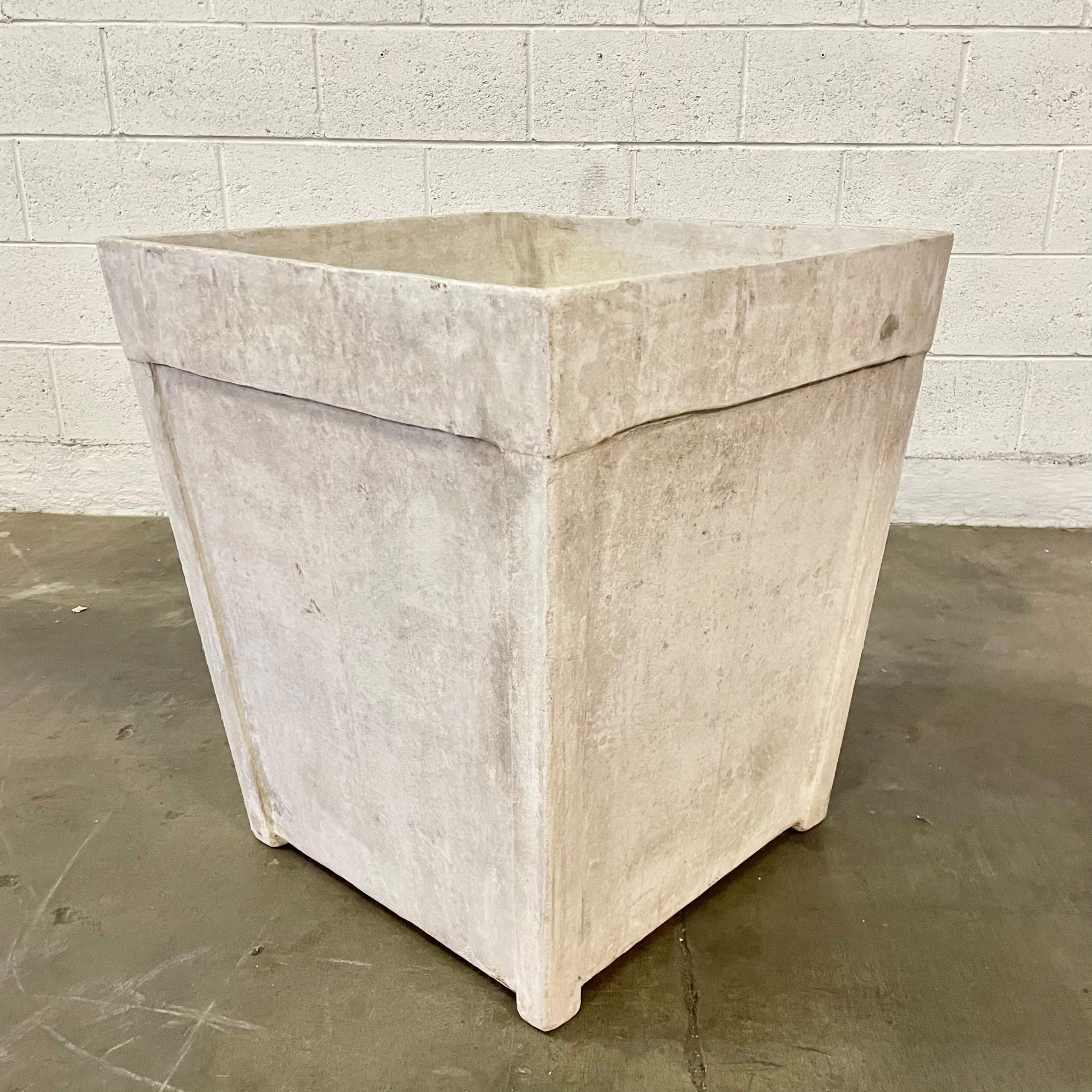 Concrete Tree Planter by Willy Guhl, 1960s Switzerland In Good Condition For Sale In Los Angeles, CA