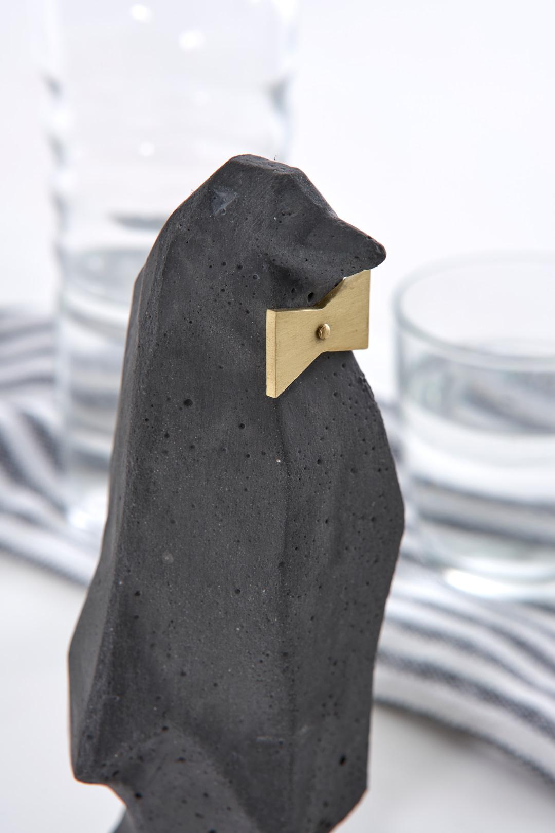 Collection Béton, Sculpture de Table Pingouin (six de 3) en vente 9