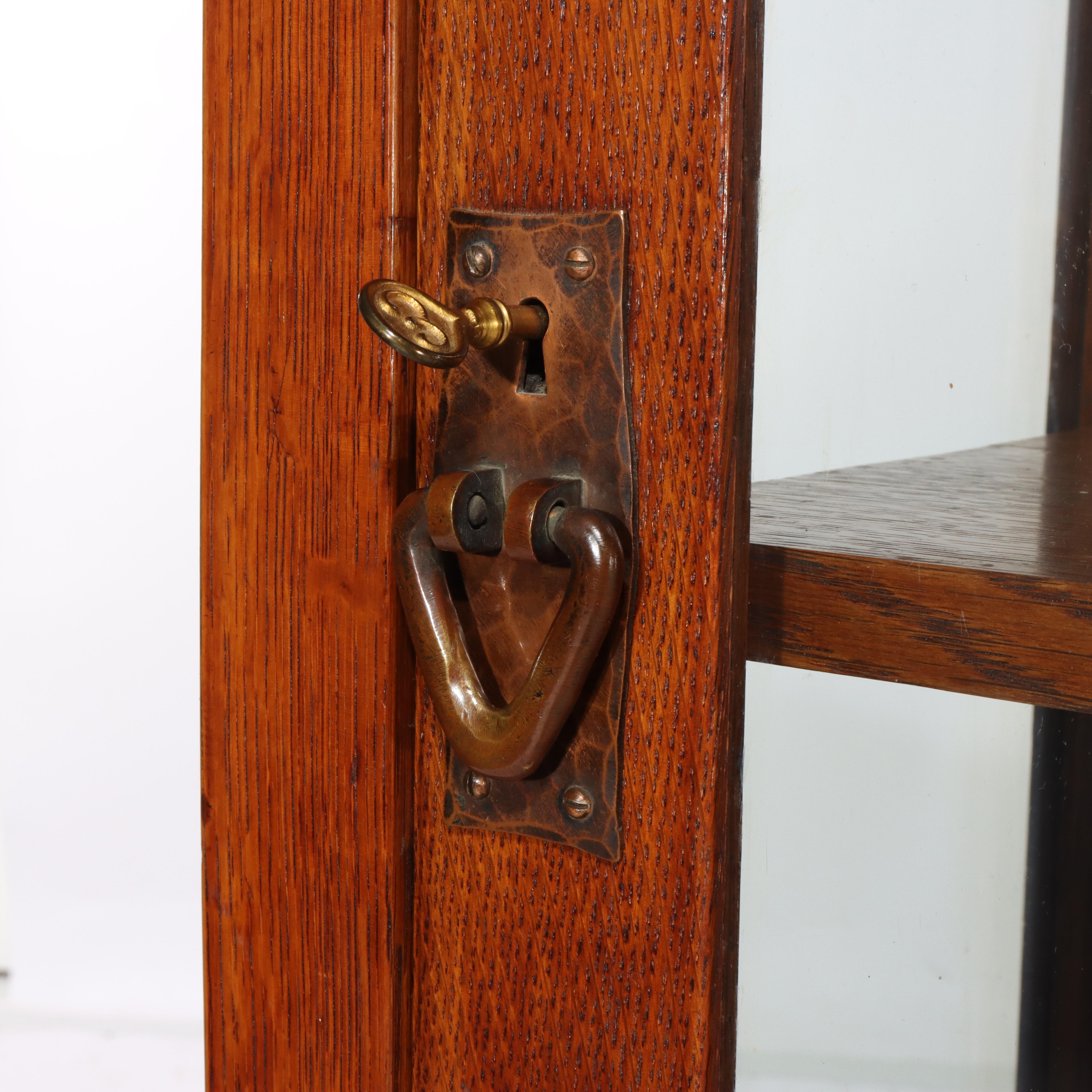 Arts and Crafts COND Ancienne porte à un battant en chêne Gustav Stickley Harvey Ellis Design v1900 en vente