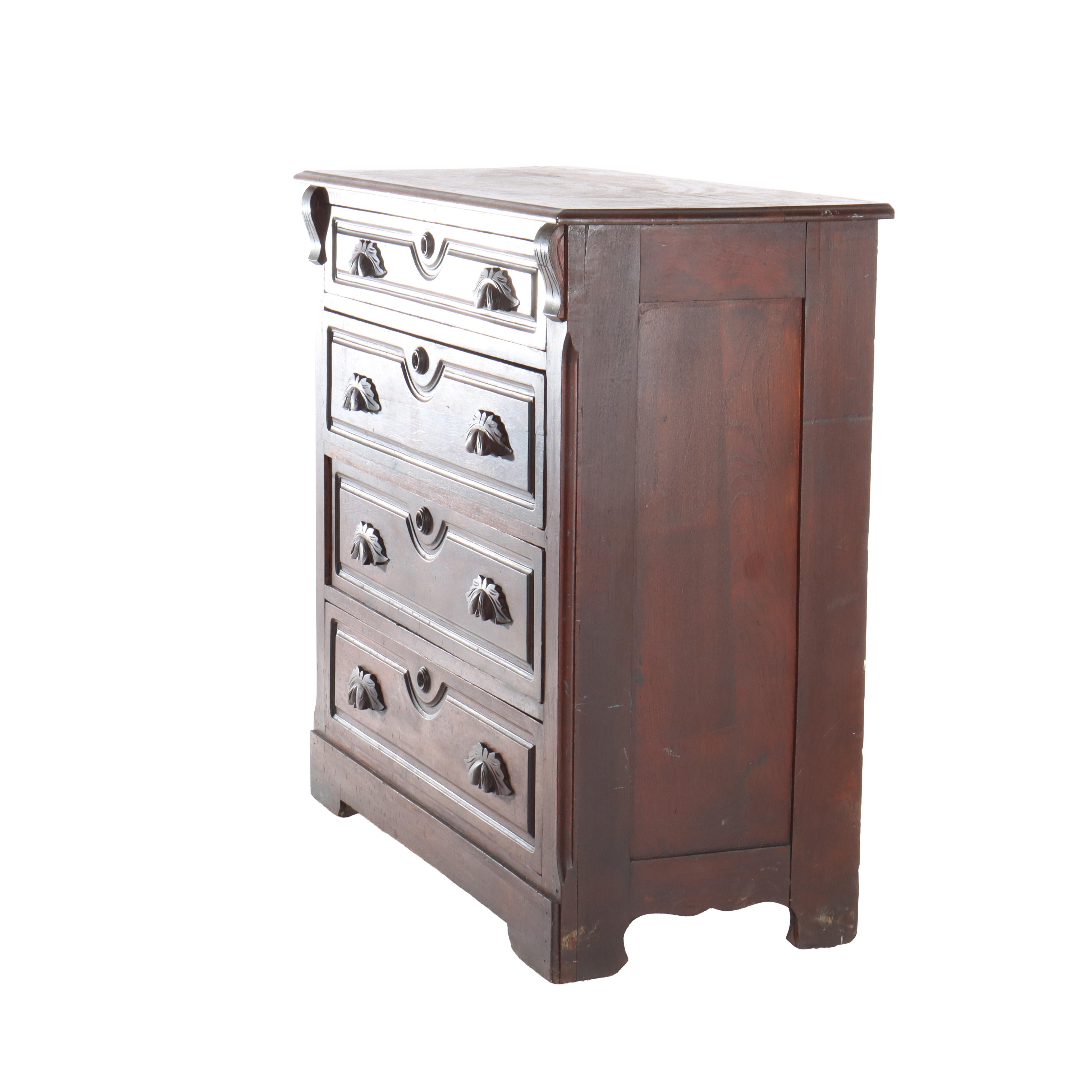 Conde antico cassettone in noce a 4 cassetti con tiranti intagliati C1890 in vendita 5