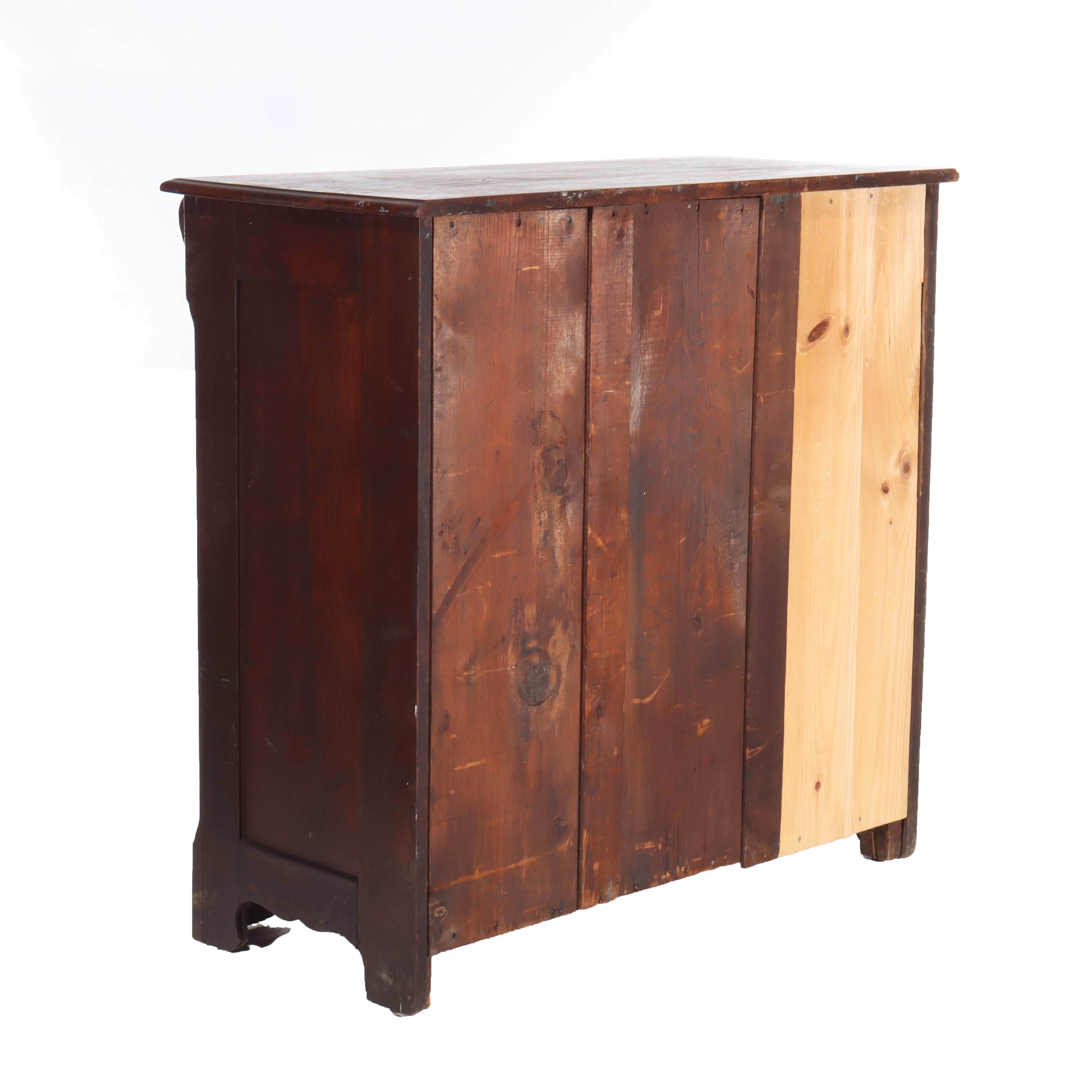 XIX secolo Conde antico cassettone in noce a 4 cassetti con tiranti intagliati C1890 in vendita