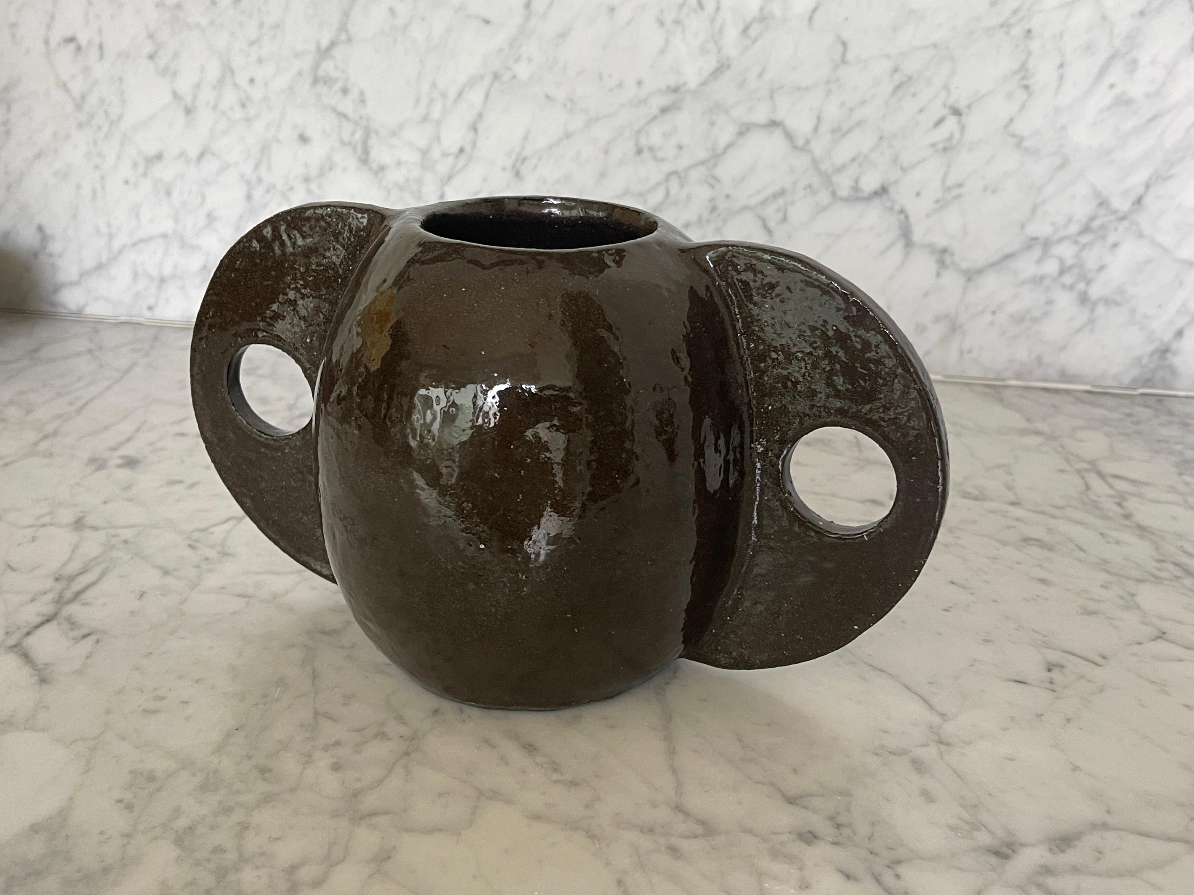 Handmade ceramic vessel/vaze by Mariela Ceramica