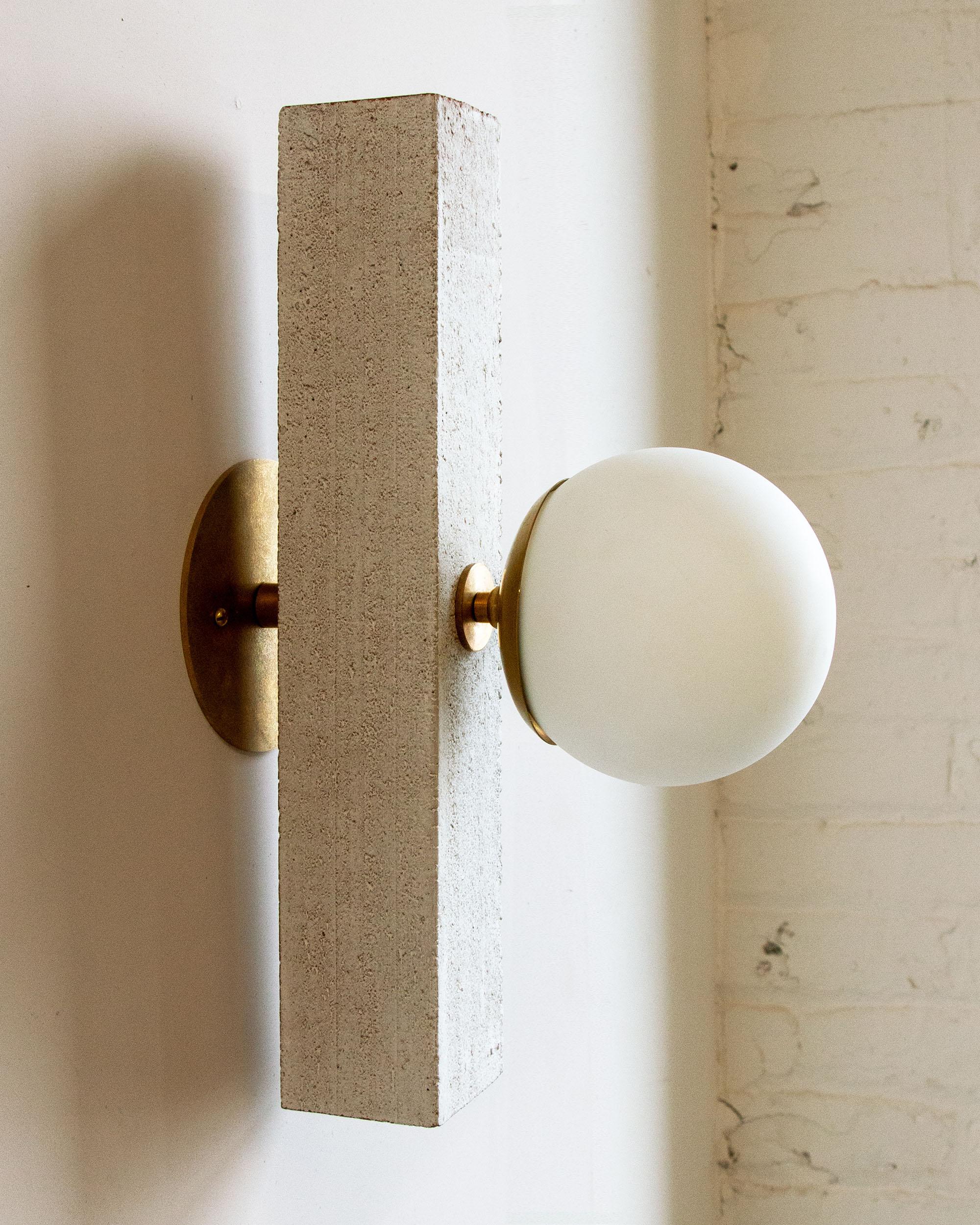 Conduit Linear Sconce 15.1 - Brutalist Ceramic and Brass Sconce In New Condition For Sale In Bronx, NY