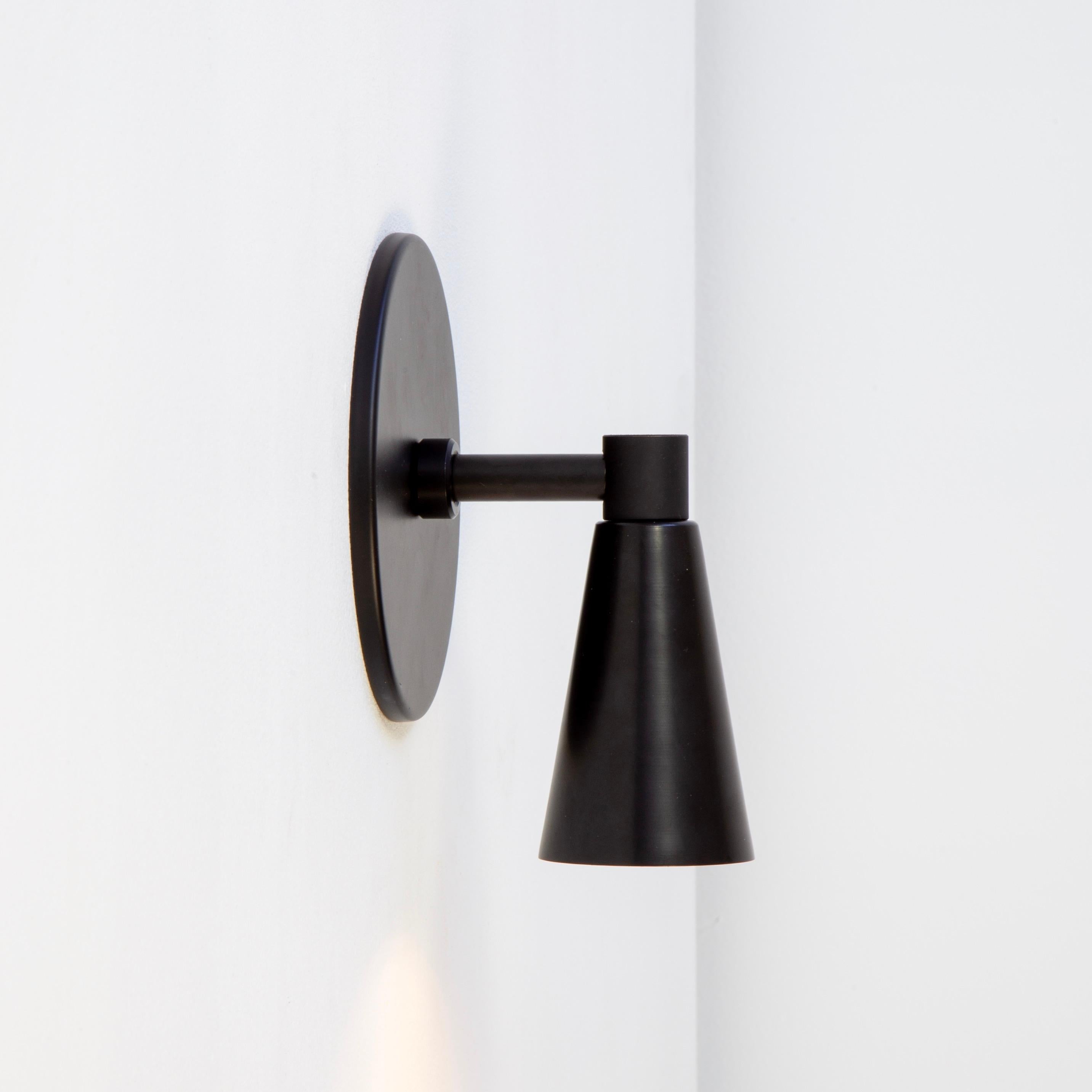 Cone 1 Wall Sconce by Research.Lighting, Black, In Stock Moderno en venta