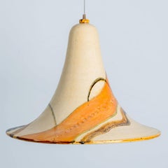 Hängeleuchte aus Keramik in Kegelform in Beige und Orange, Dänemark, 1970