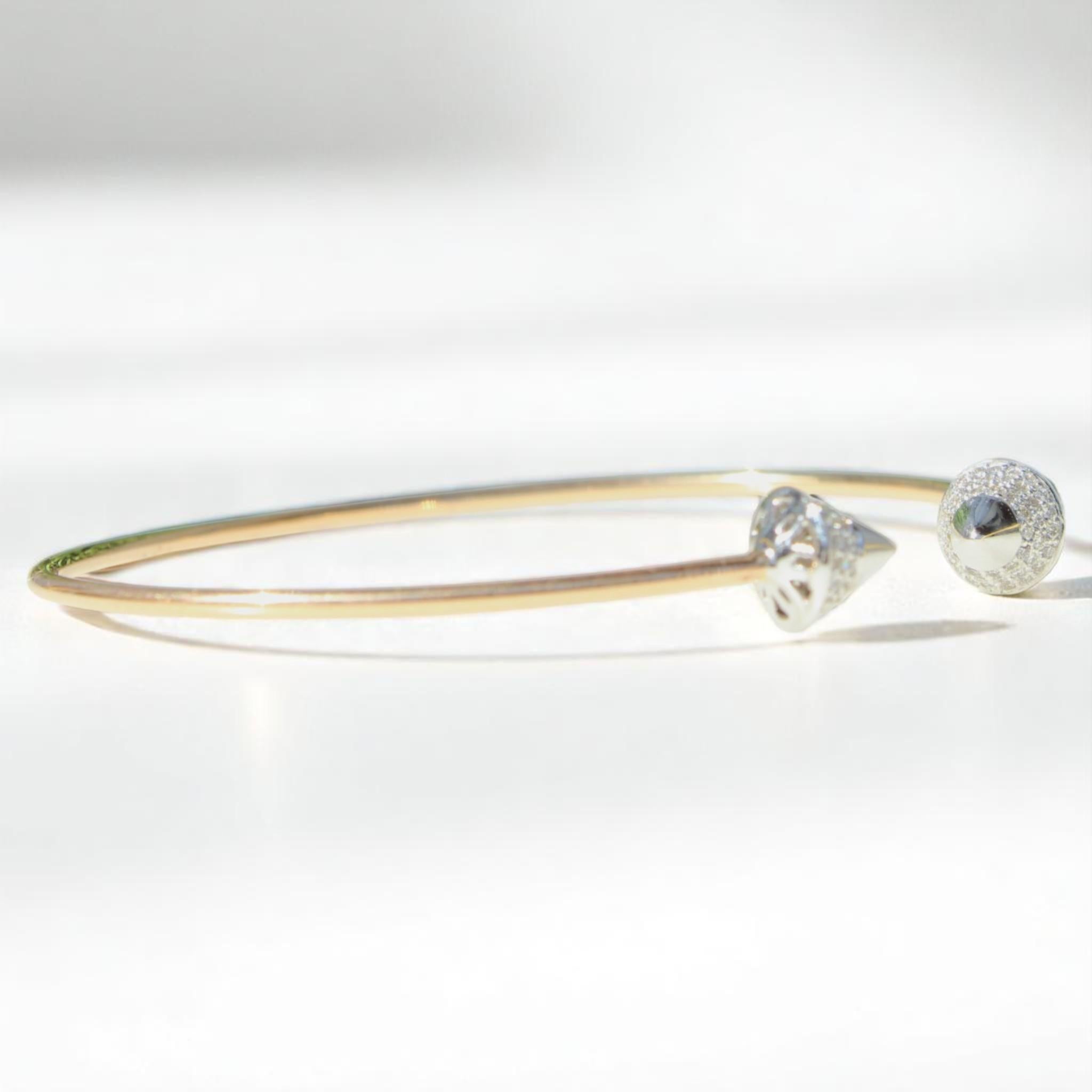 Round Cut Cone End Diamond Bracelet in 14K Solid Gold (Certified) For Sale