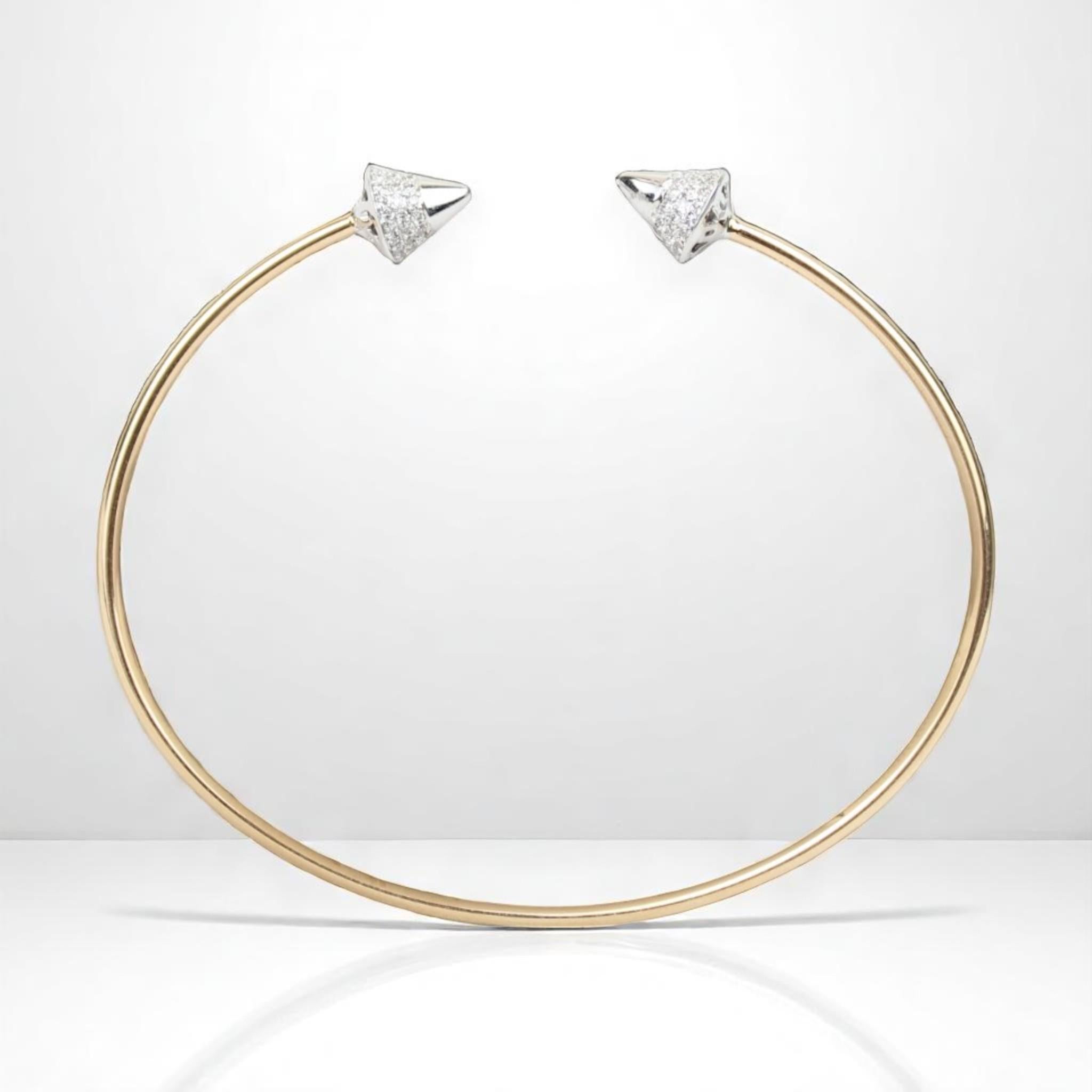 Cone End Diamond Bracelet in 14K Solid Gold (Certified) In New Condition For Sale In New Delhi, DL