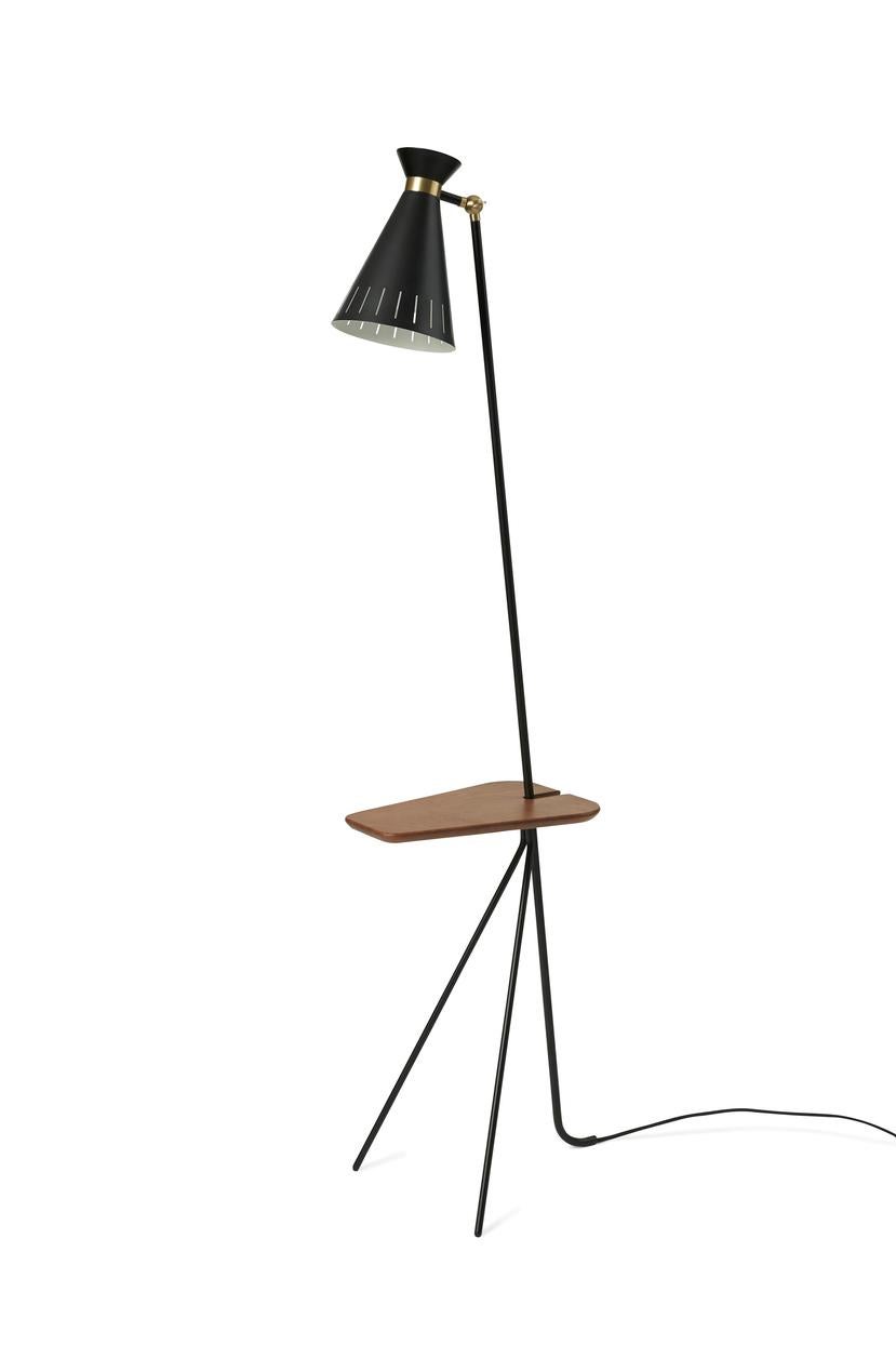 Cone Floor Lamp with Table Black Noir by Warm Nordic
Dimensions: D28 x W33 x H144 cm
Material: Lacquered steel, Solid brass
Weight: 3 kg
Also available in different colours. Please contact us.

A classic floor lamp with a small, integrated, solid
