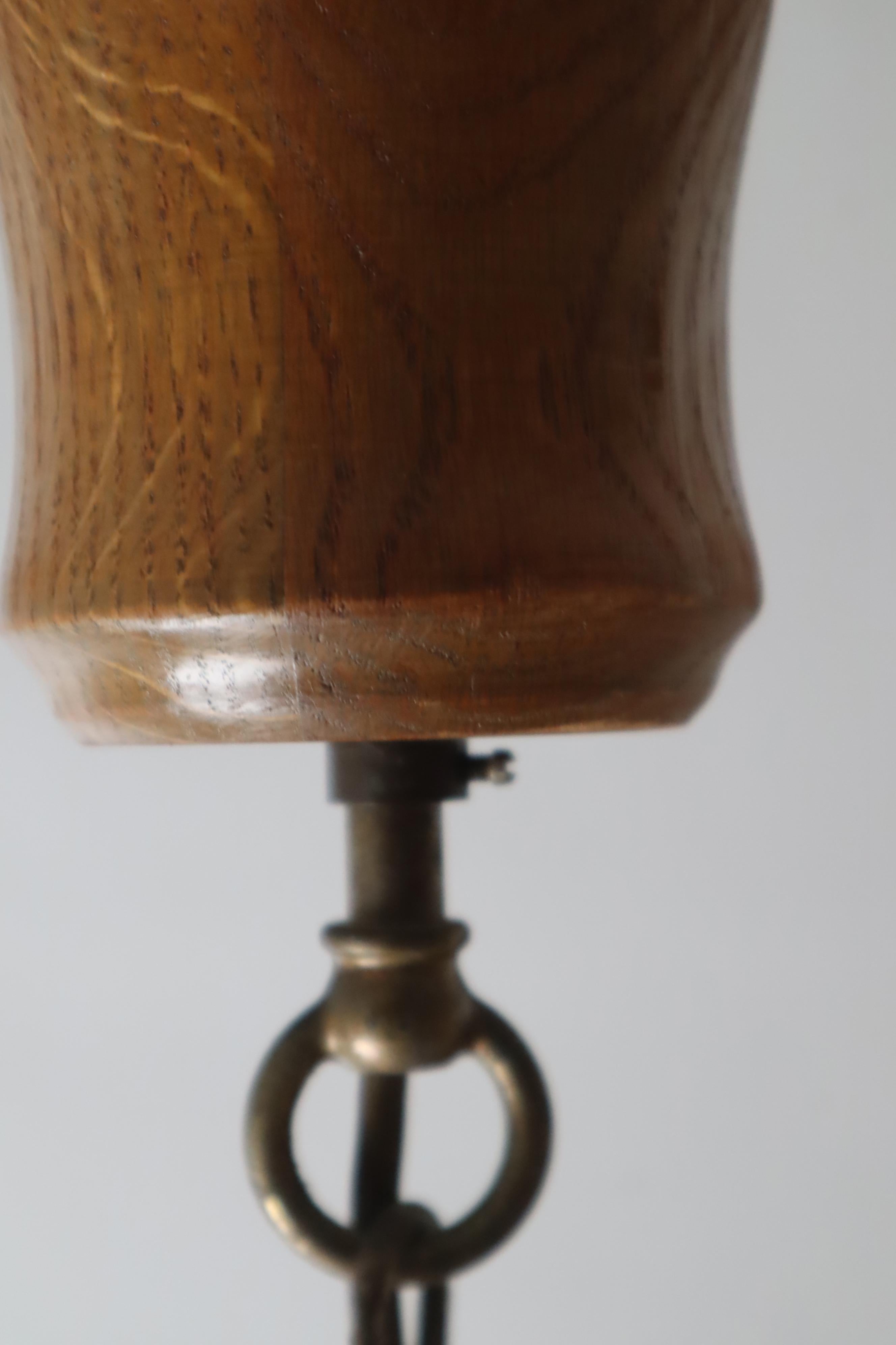 Lámpara colgante en forma de cono de cristal de Murano macizo y roble en venta 8