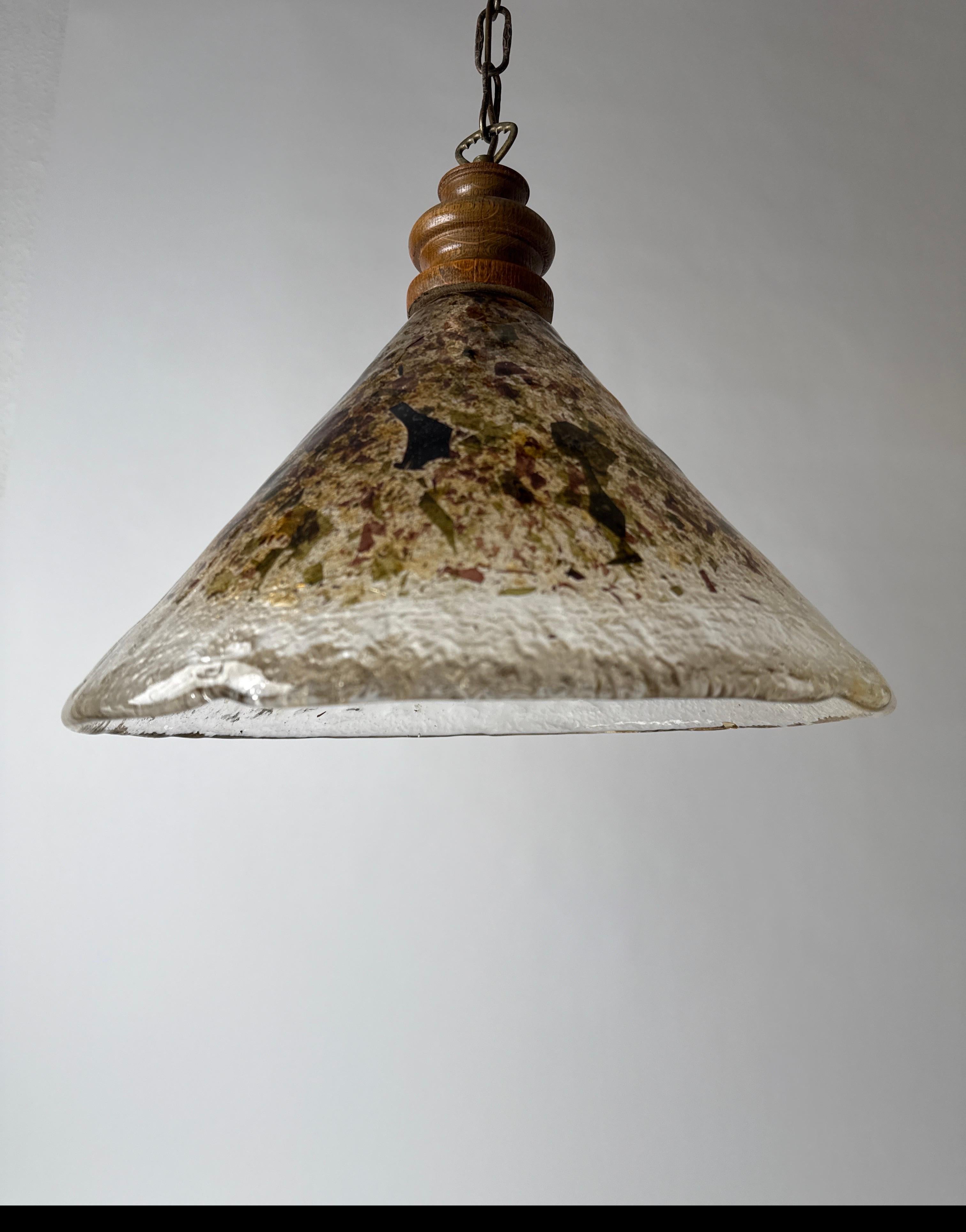 Lámpara colgante en forma de cono de cristal de Murano macizo y roble Rústico en venta