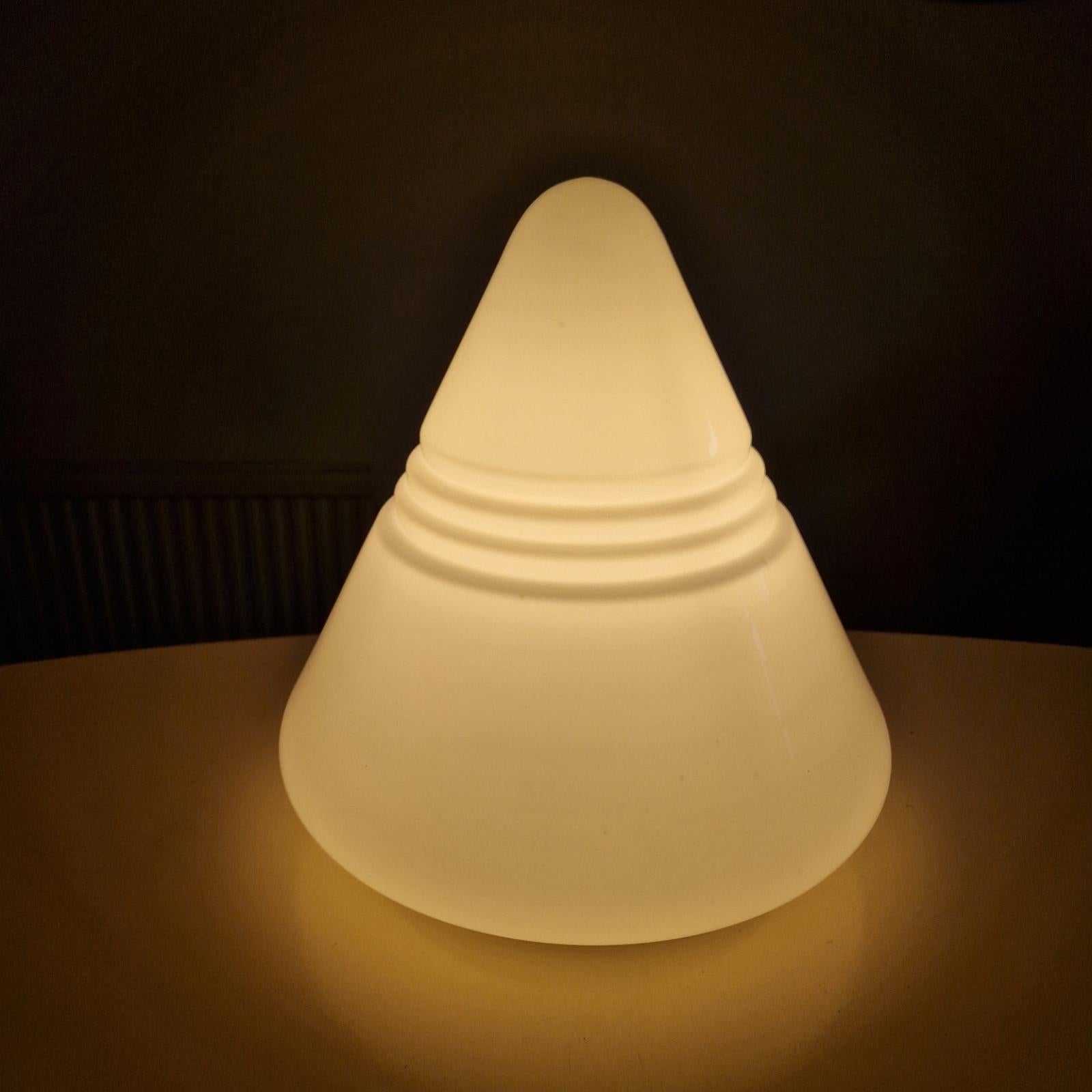 20th Century Cone shaped opaline table lamp, Netherlands 1960s For Sale
