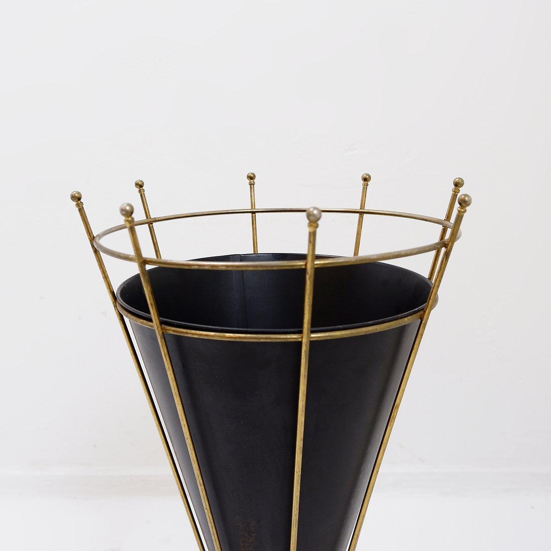 Cone Umbrella Stand Model 11a from Vitra, 1960s In Fair Condition For Sale In Linkebeek, BE