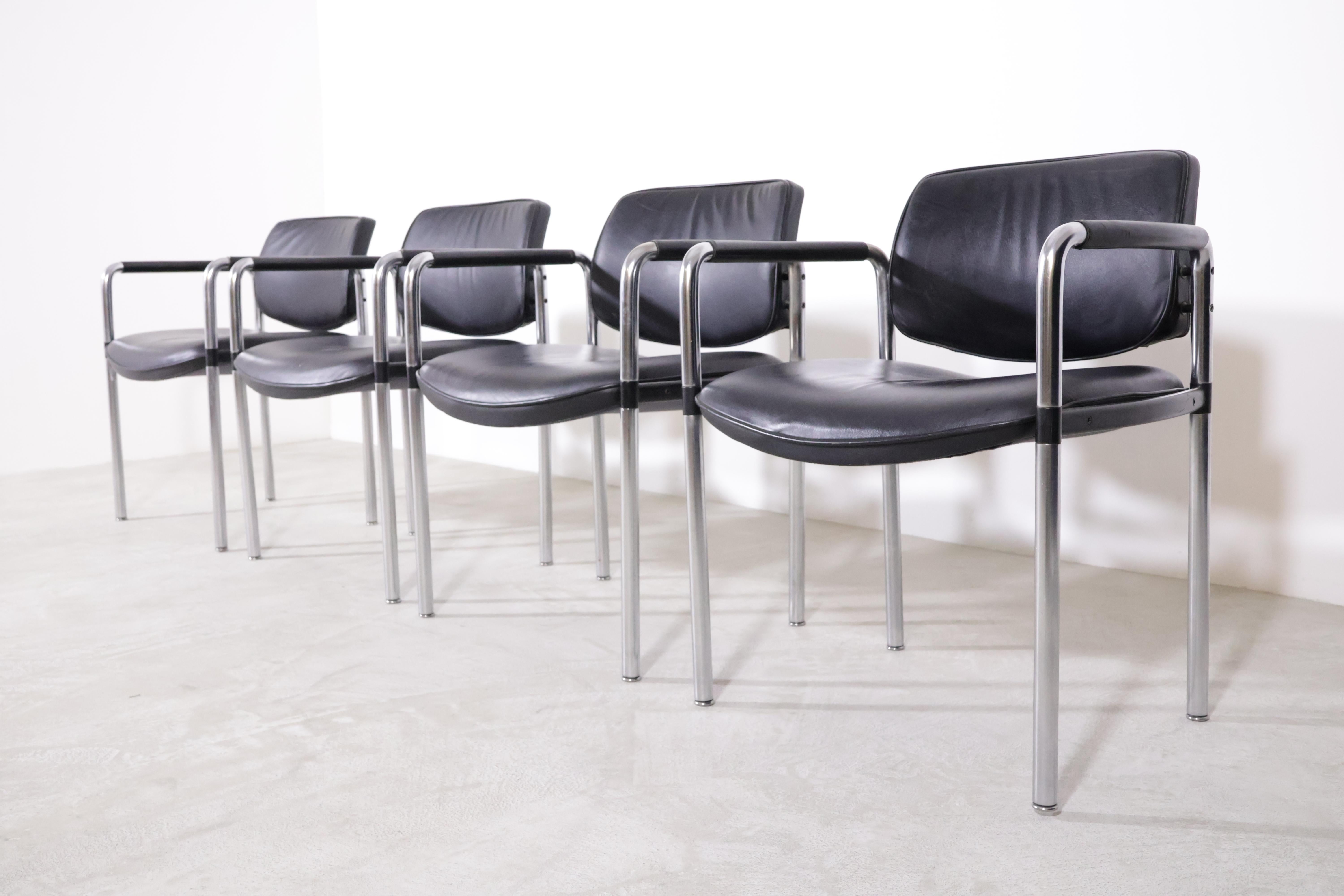 These conference chairs by Jorgen Kastholm for Kusch & Co are in great original condition!

The chair is a rare conference/dining chair that stands out due to its extremely high quality and is also unique in its design. Both the frame and the