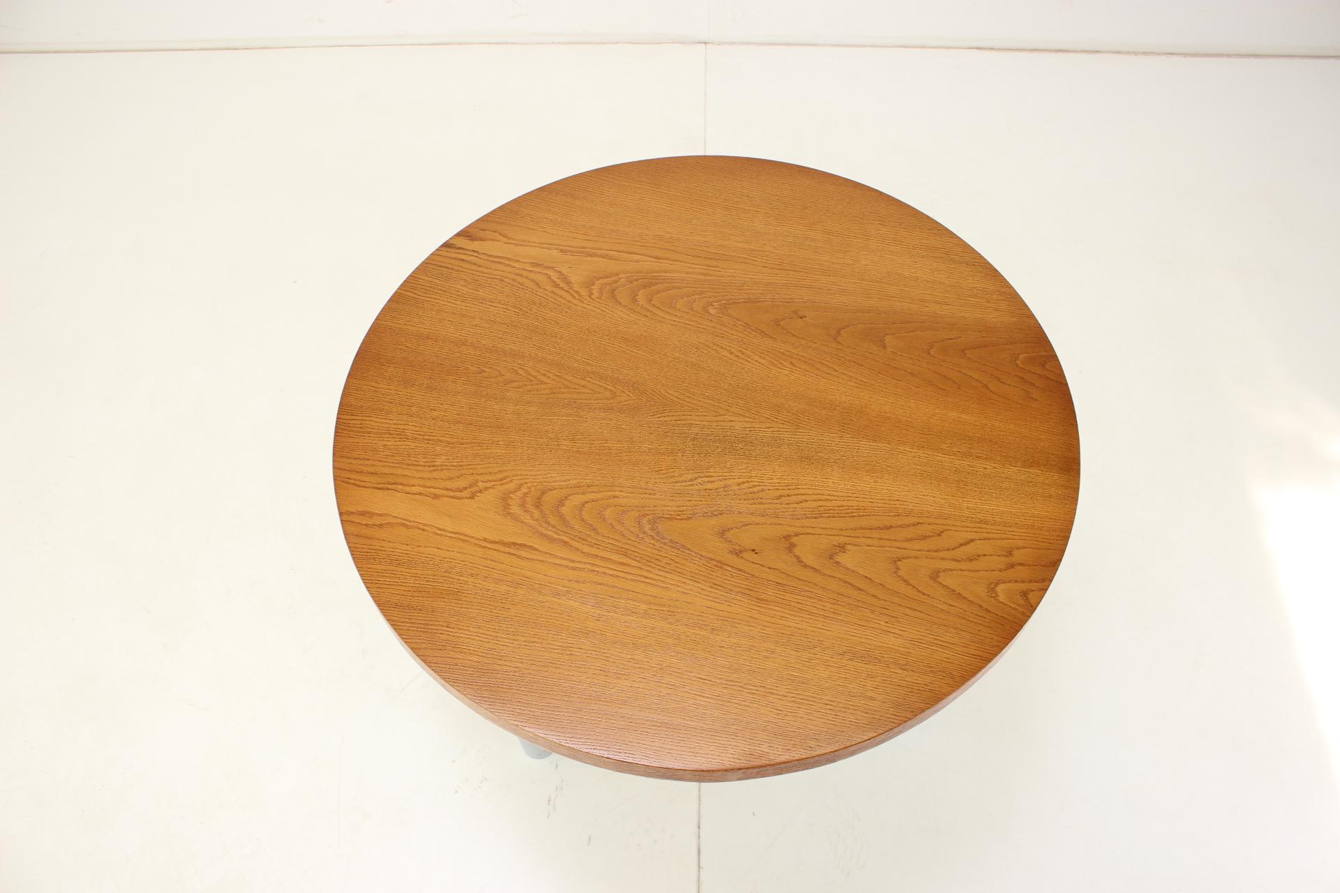Mid-20th Century Conference Table by Kovona, 1960s / Czechoslovakia For Sale