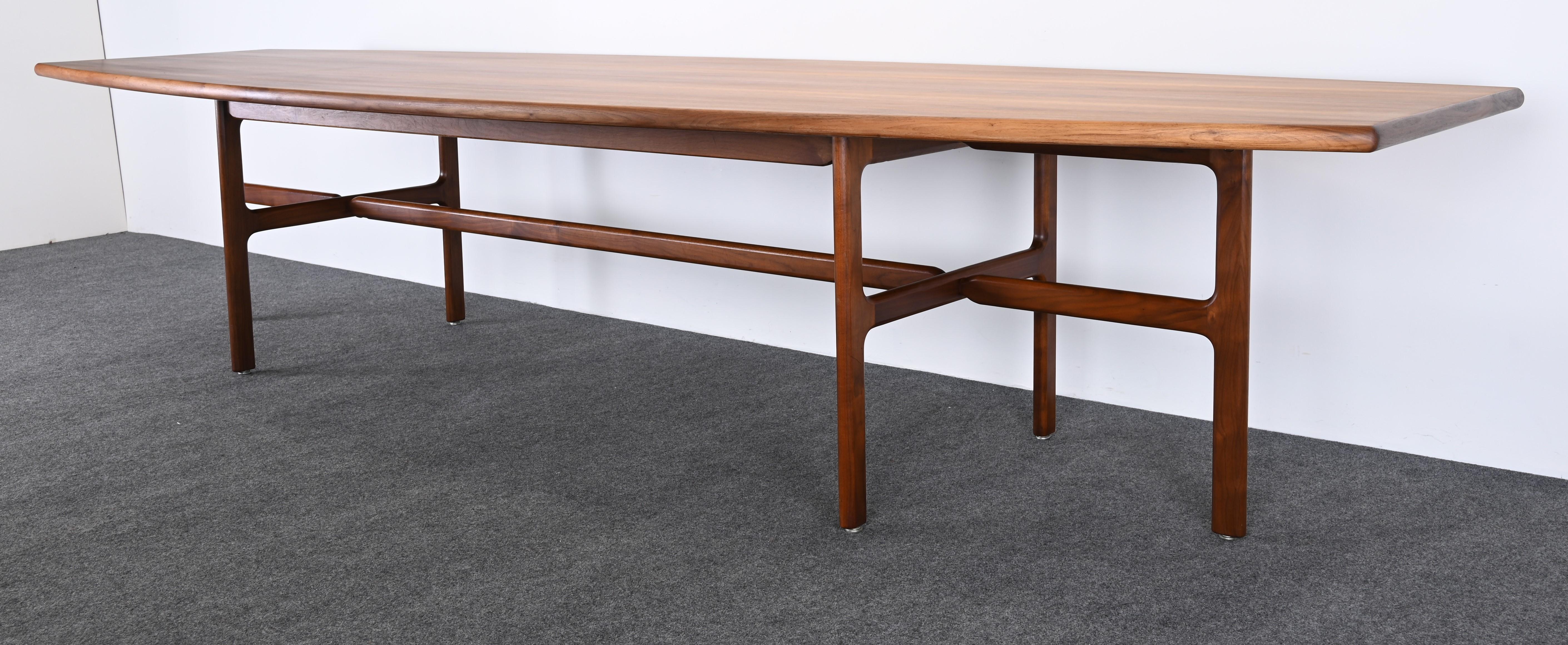 Conference Table or Dining Table by Jens Risom, 1963 In Good Condition In Hamburg, PA