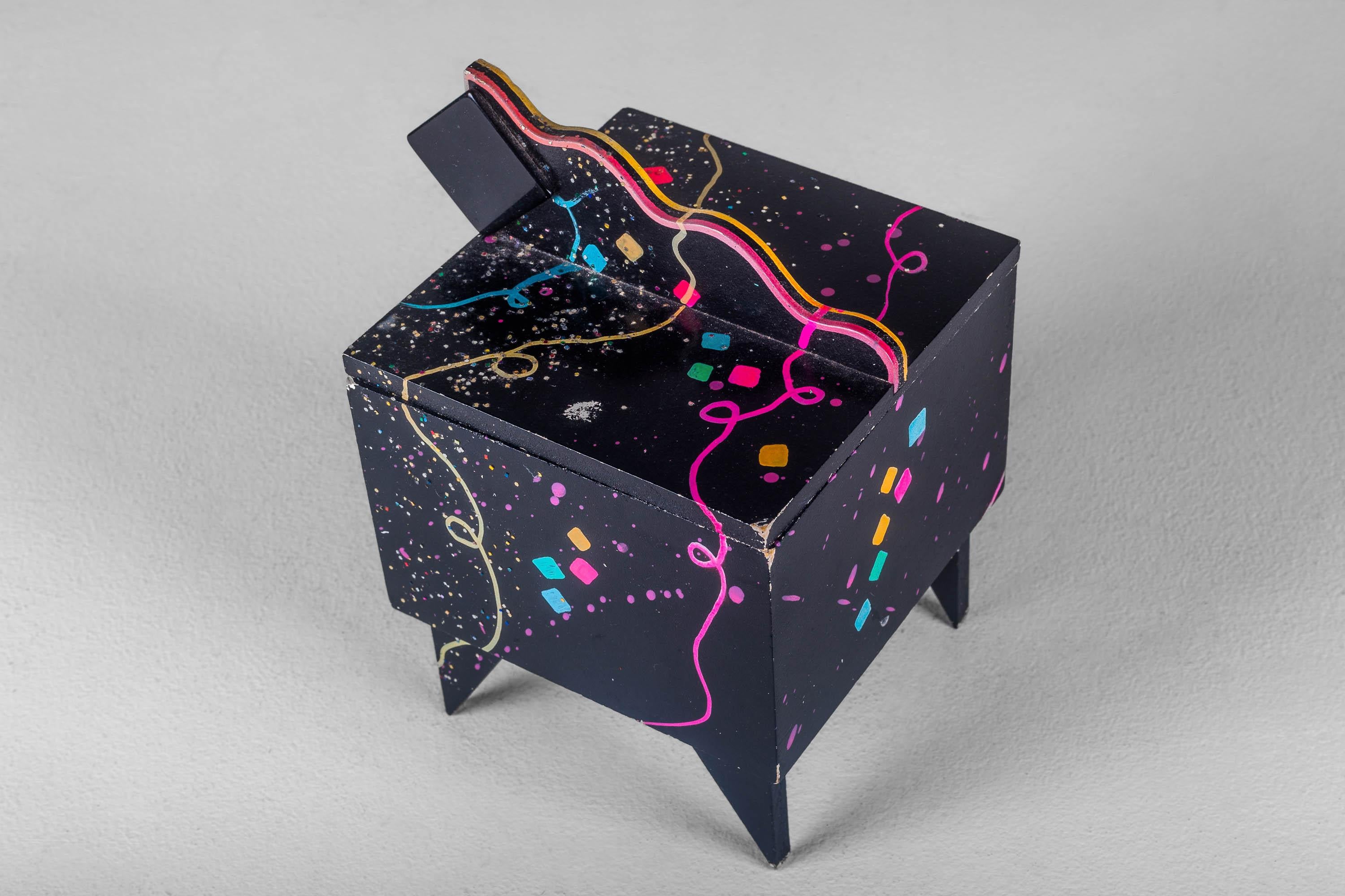 Late 20th Century Confetti, 1980s Lacquered Jewelry Box by Hollis Fingold, Signed USA For Sale