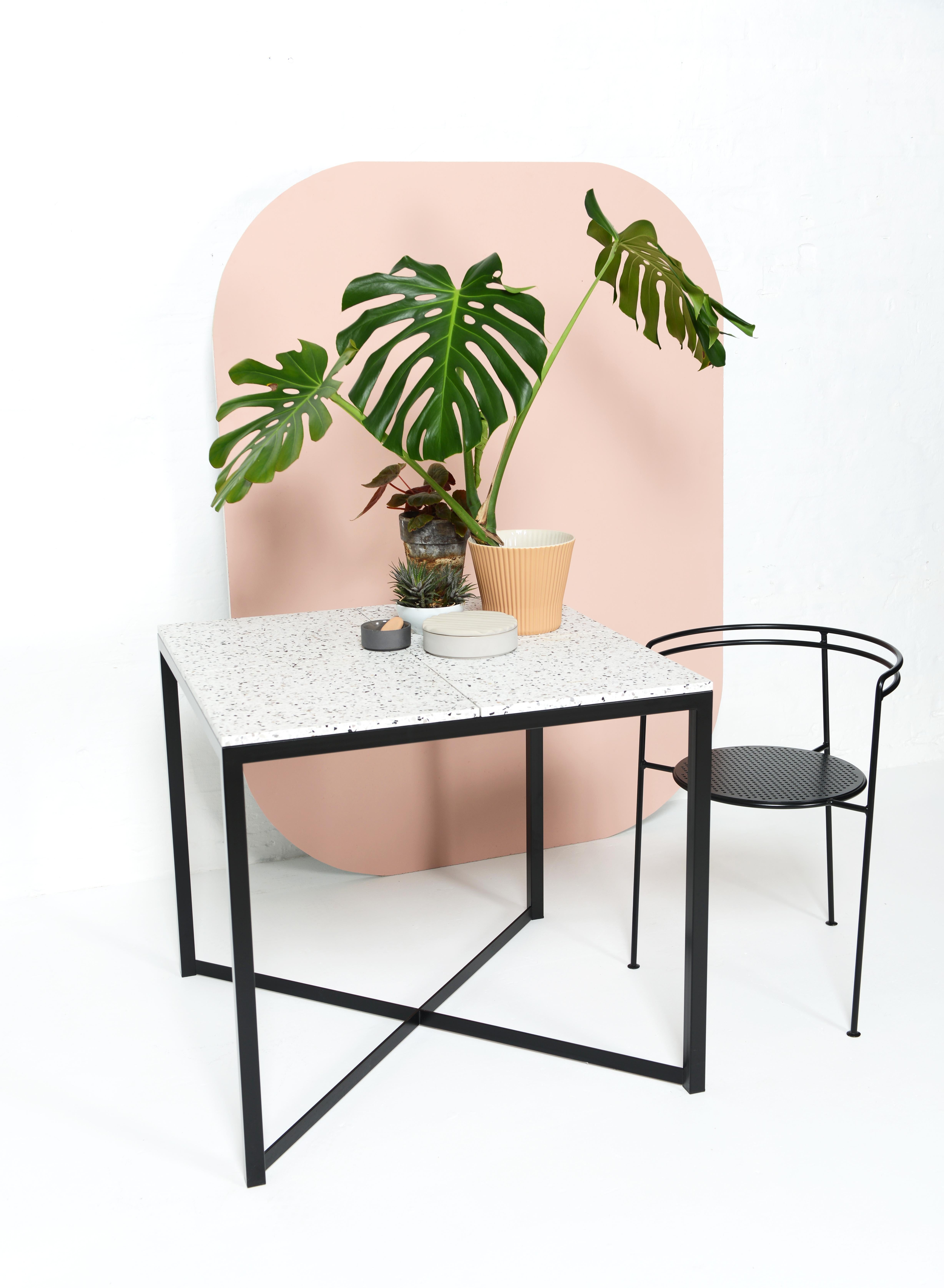 Postmoderne Table de salle à manger Confetti par Design/One en vente
