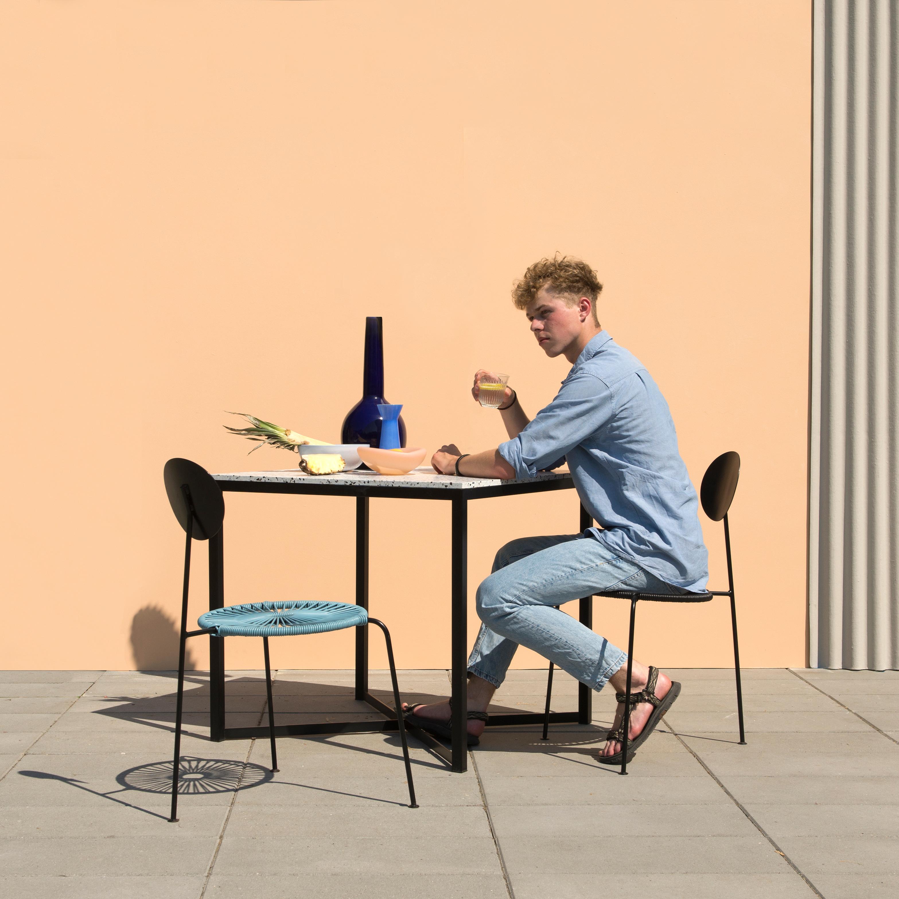 Métal Table de salle à manger Confetti par Design/One en vente
