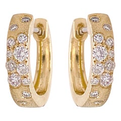 Konfetti Ohrringe, Gelbgold Galaxy Diamond Huggies, .32 Karat Diamanten