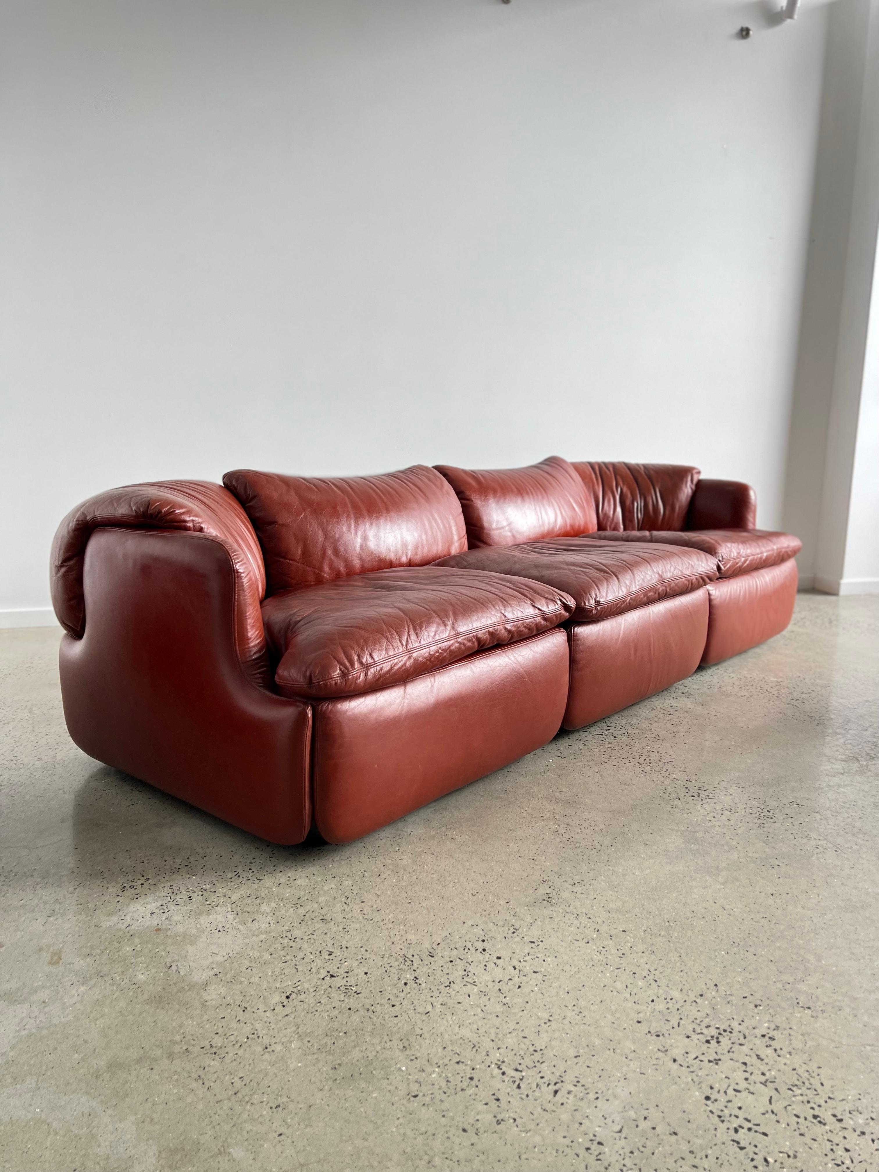 Mid-Century Modern Confidential Alberto Rosselli for Saporiti Set Sofa