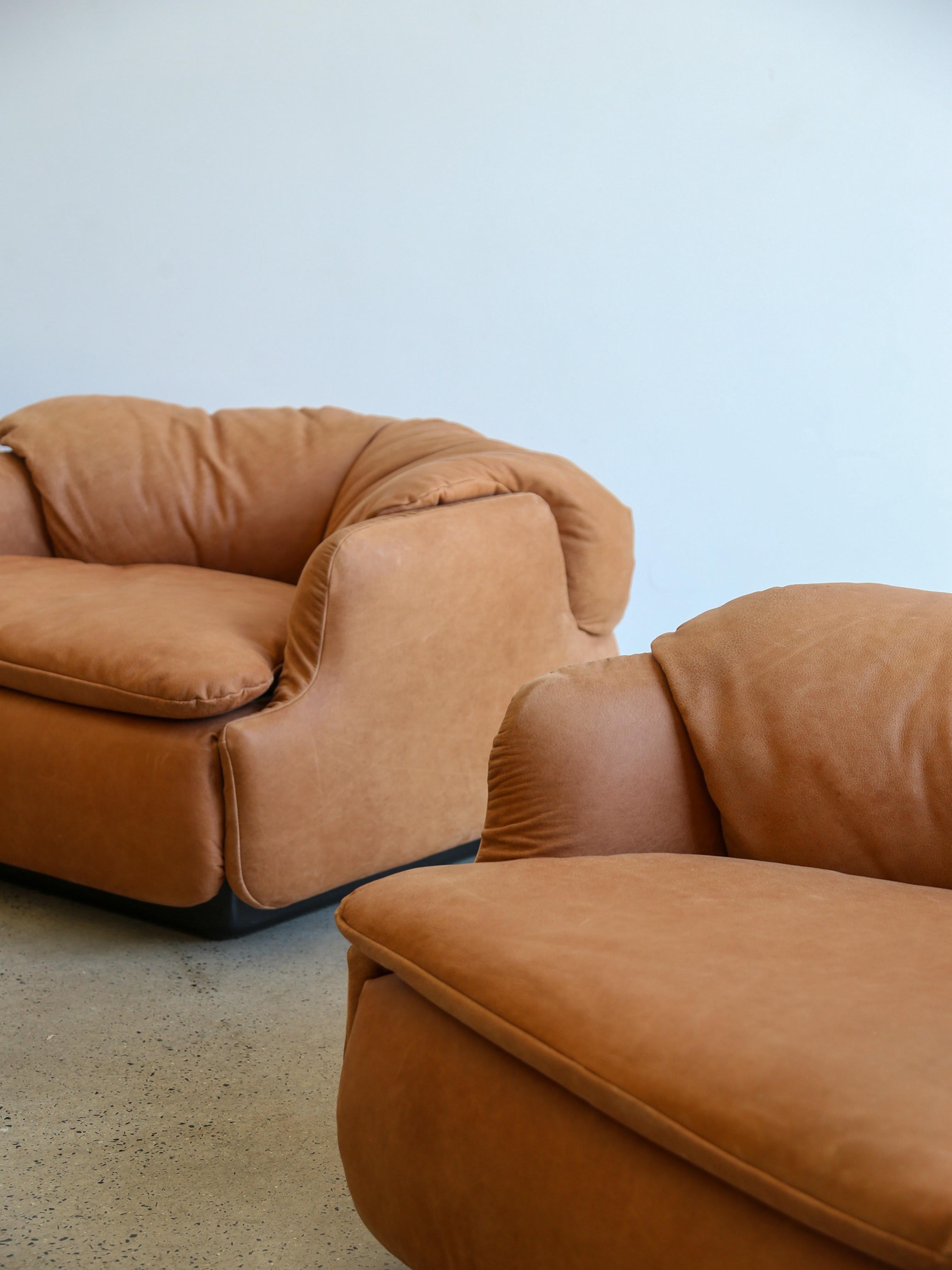 Mid-Century Modern Ensemble de deux fauteuils de confiance d'Alberto Rosselli pour Saporiti, 1970 en vente