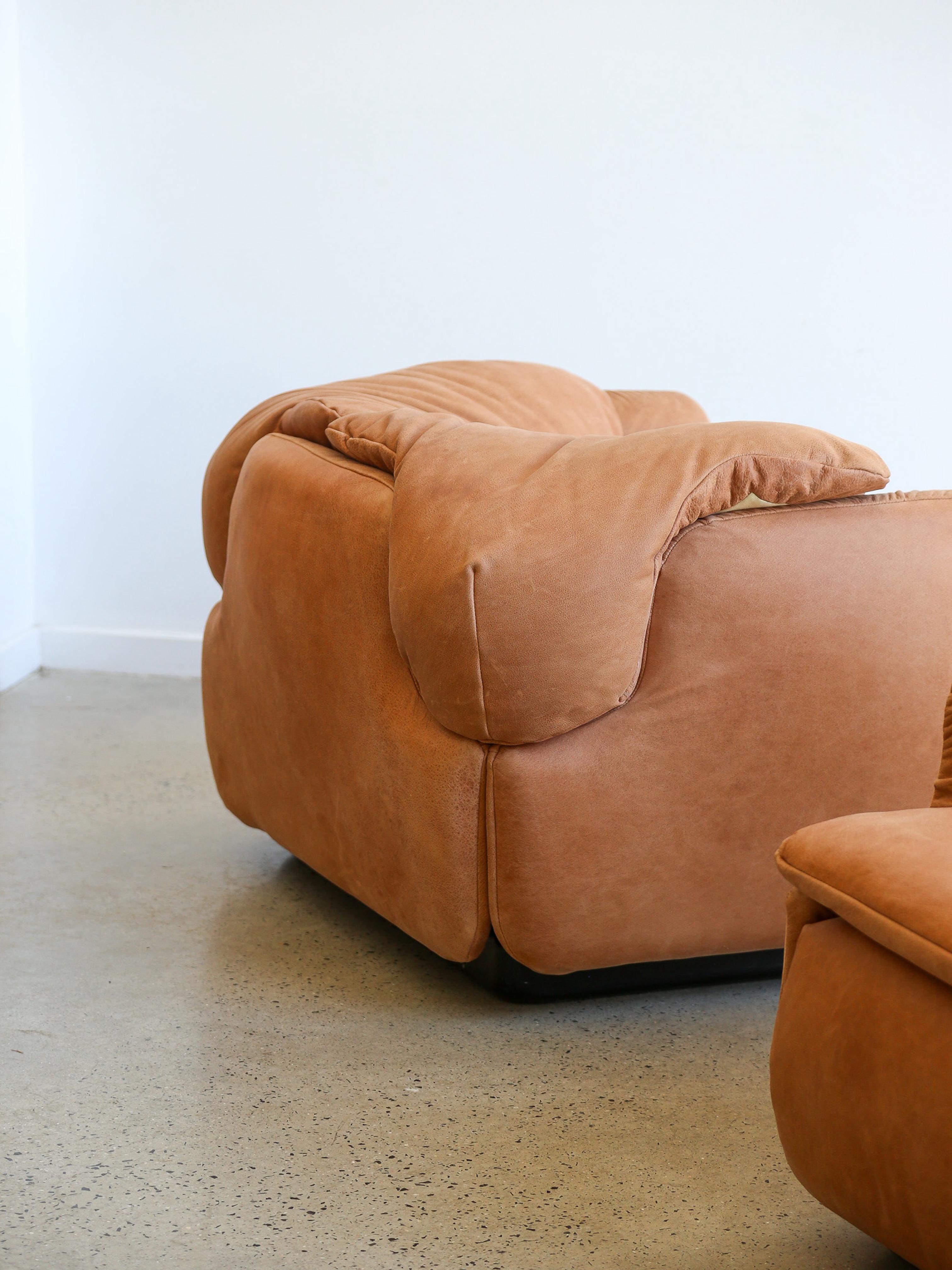 Fin du 20e siècle Ensemble de deux fauteuils de confiance d'Alberto Rosselli pour Saporiti, 1970 en vente