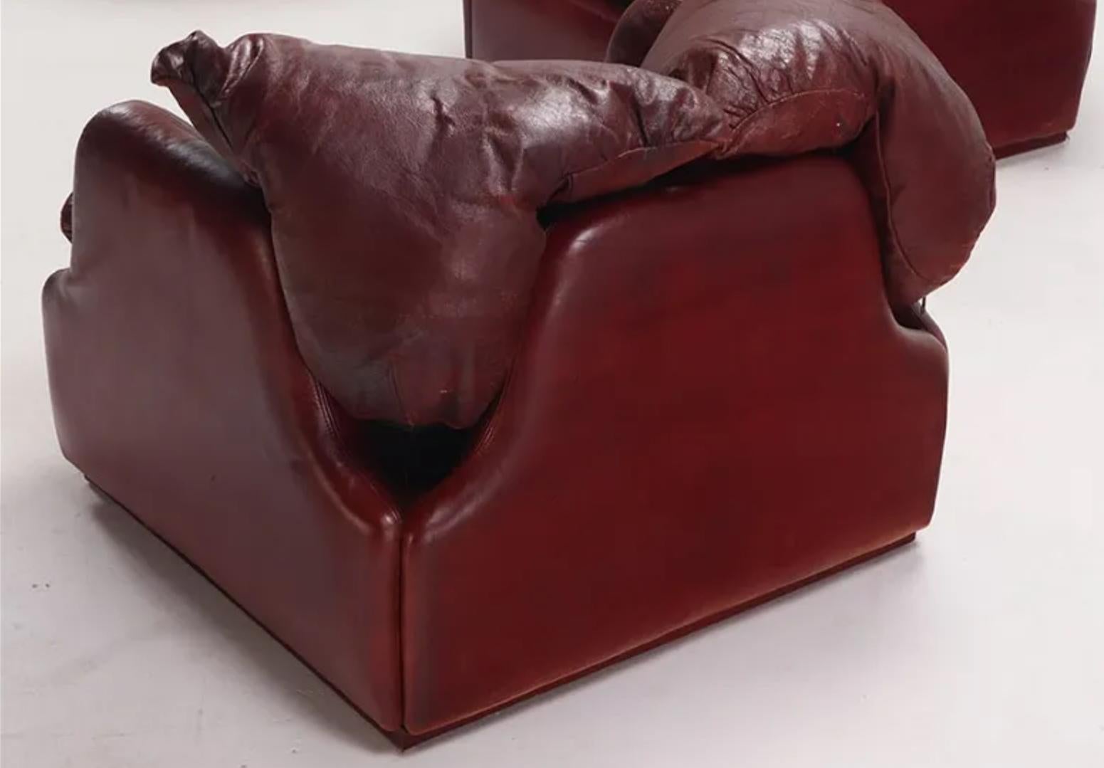 italien Chaise longue confidentielle en cuir de cordovan, Alberto Rosselli pour Saporiti Italie en vente