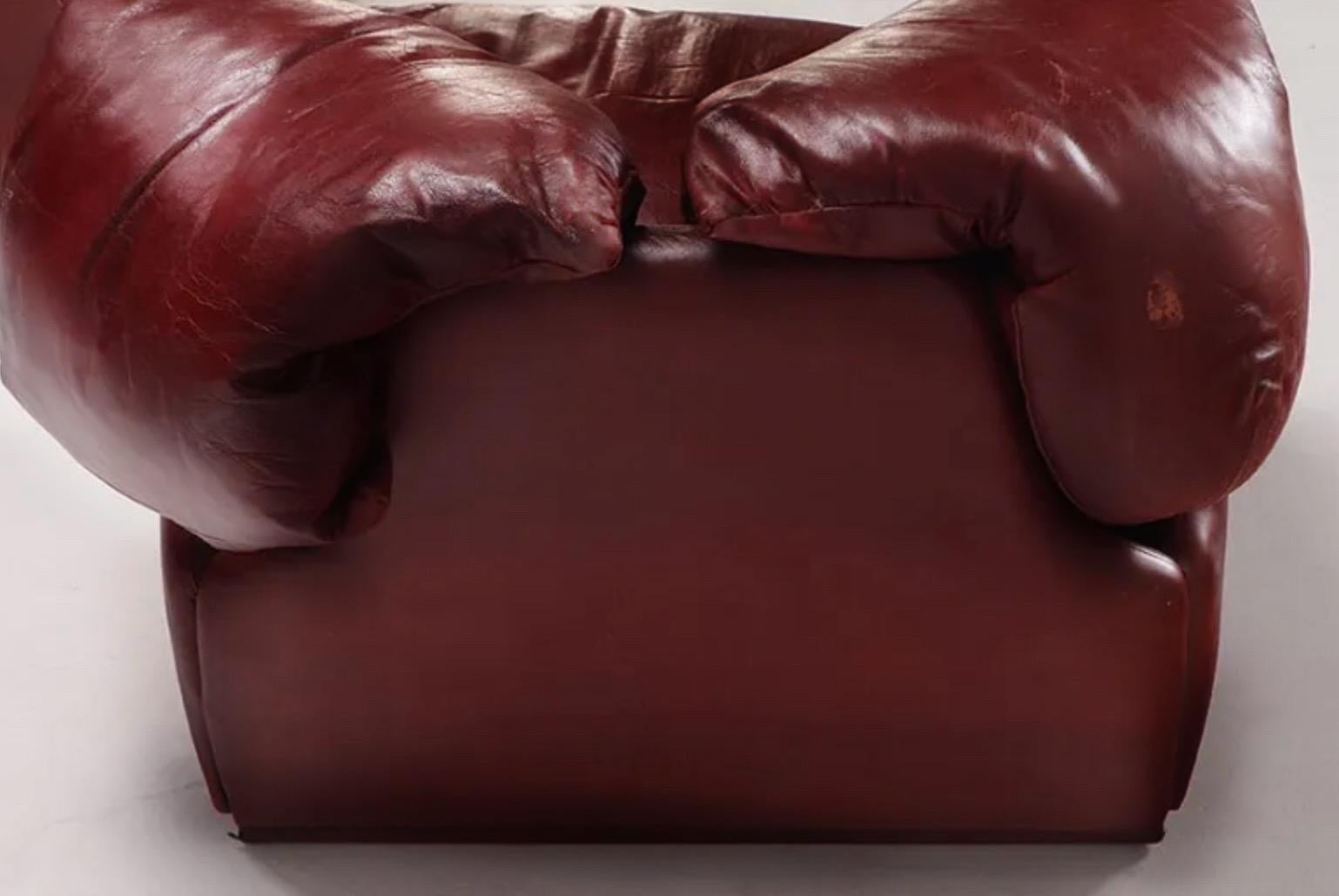 Chaise longue confidentielle en cuir de cordovan, Alberto Rosselli pour Saporiti Italie Bon état - En vente à Brooklyn, NY