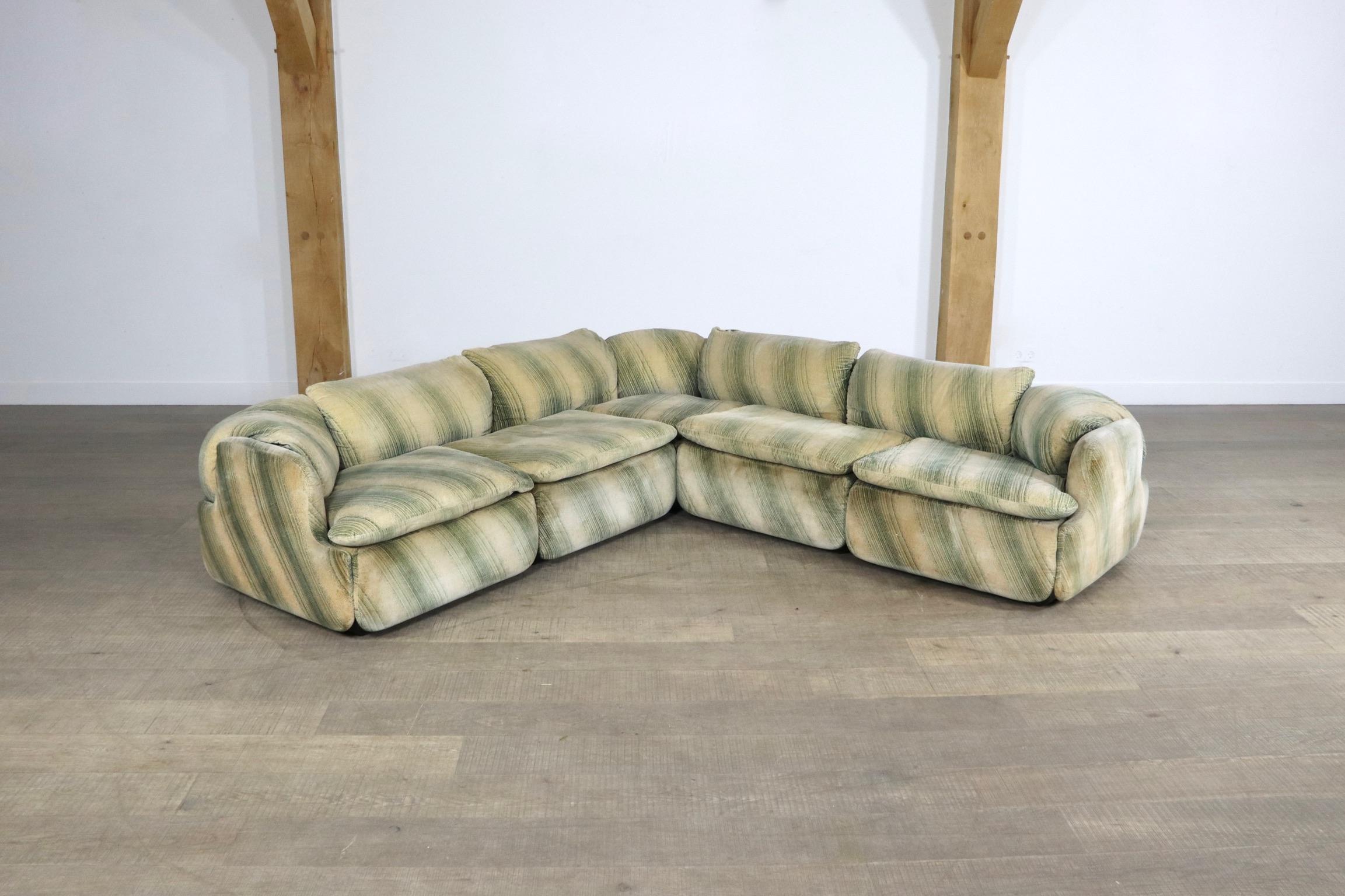 Confidential modular sofa by Alberto Rosselli for Saporiti, Italy 1970s In Good Condition In ABCOUDE, UT