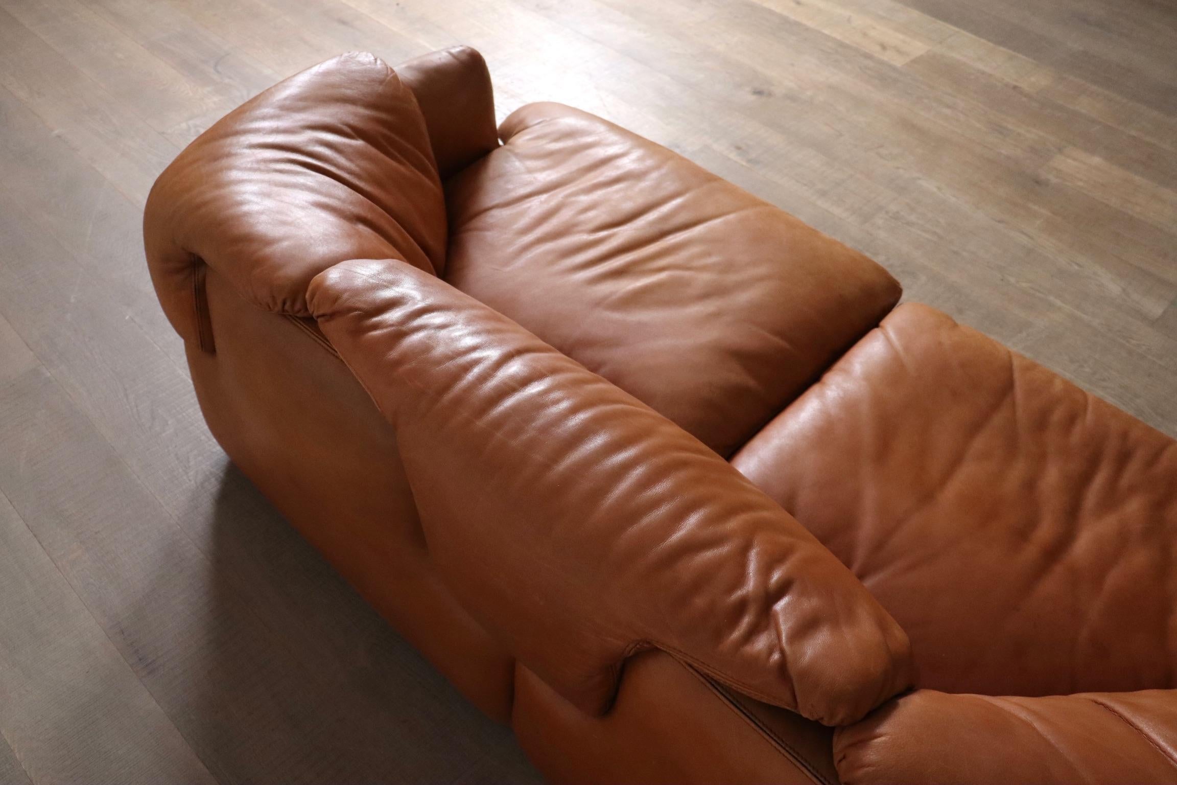 Confidential Sofa In Cognac Leather By Alberto Rosselli For Saporiti, Italy 1970 For Sale 6
