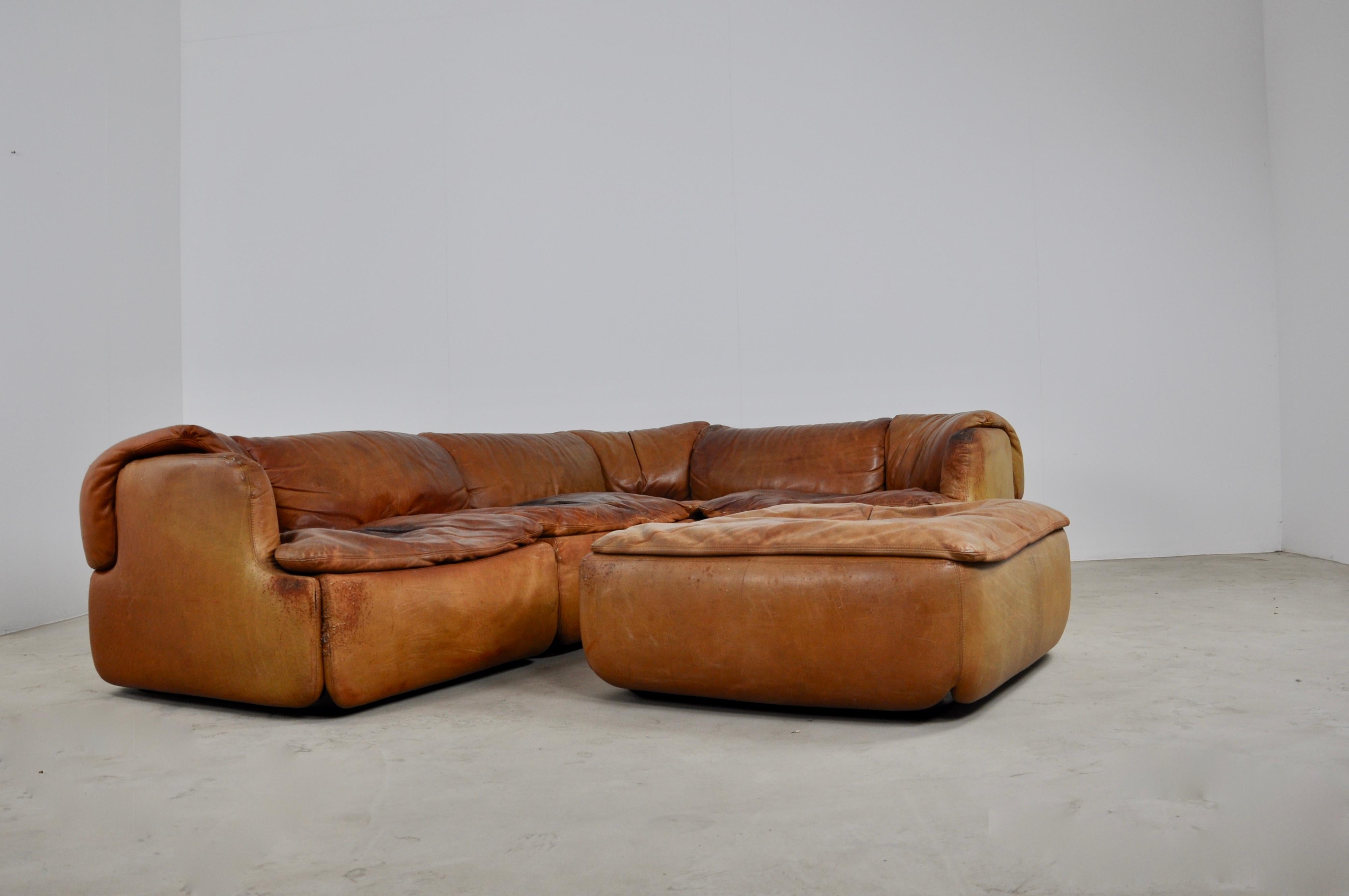 Confidential Sofa and Ottoman by Alberto Rosselli for Saporiti Italia, 1970s 3