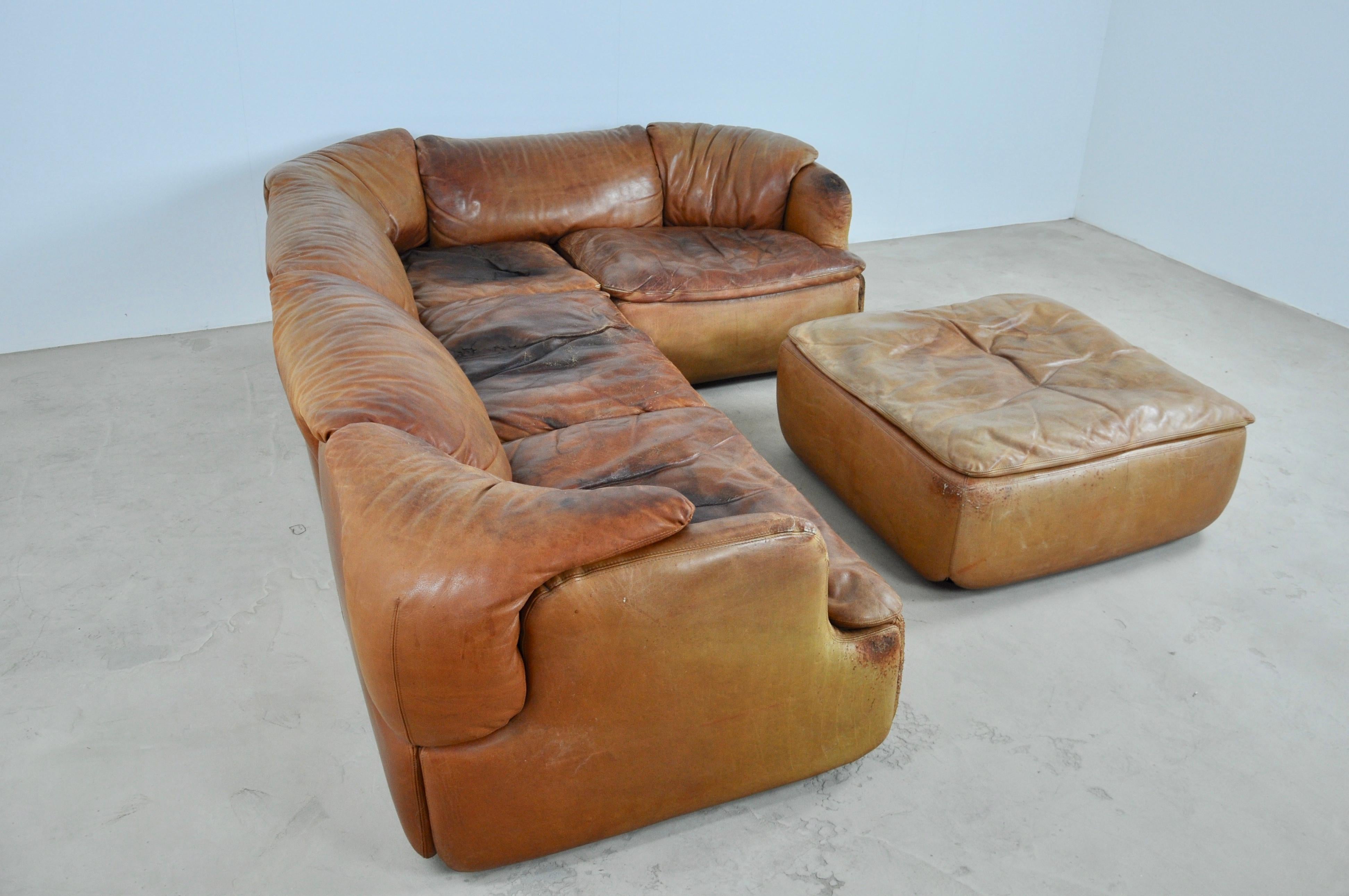 Confidential Sofa and Ottoman by Alberto Rosselli for Saporiti Italia, 1970s 2