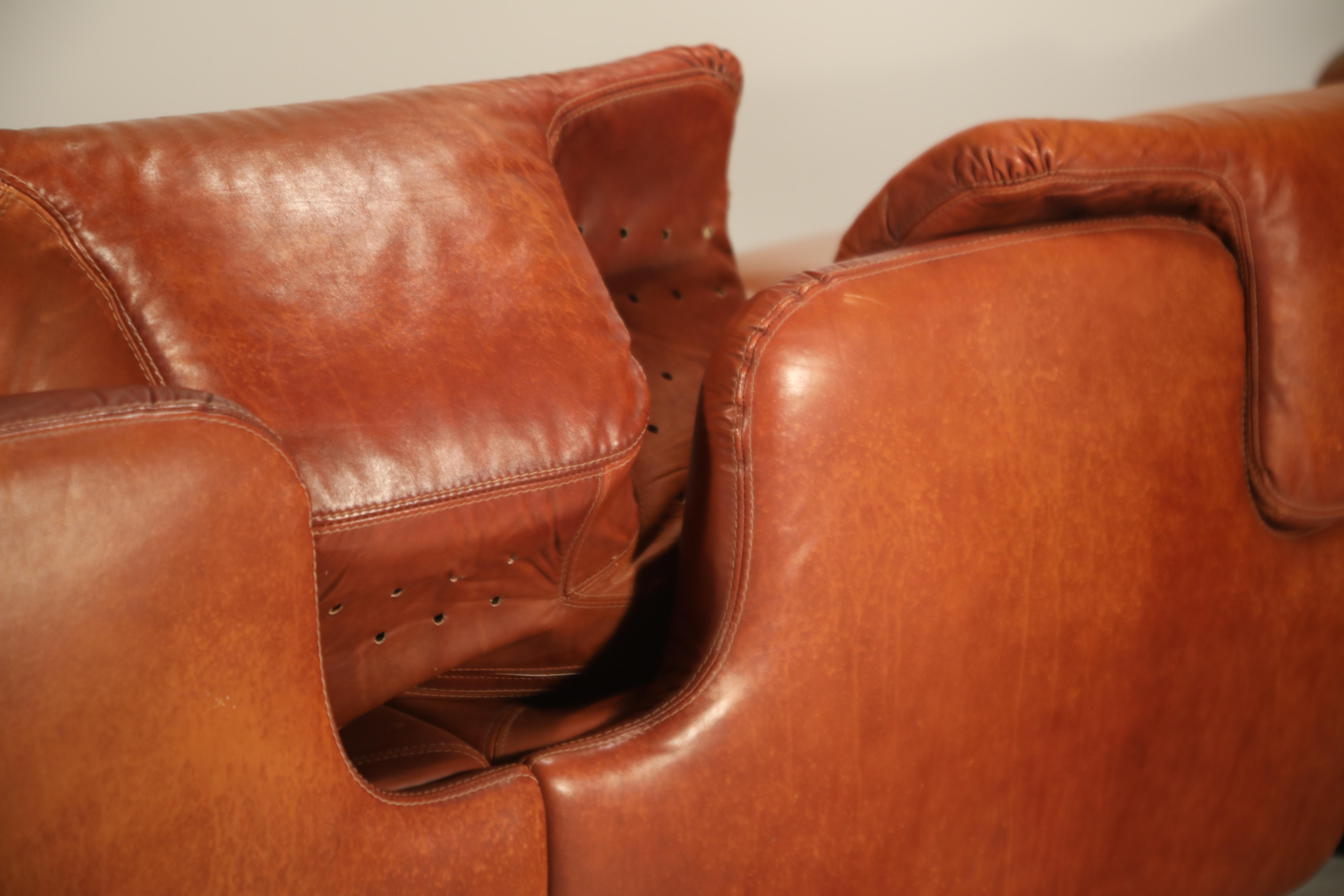 'Confidential' Three-Seat Leather Sofa by Alberto Roselli for Saporiti, 1972 4