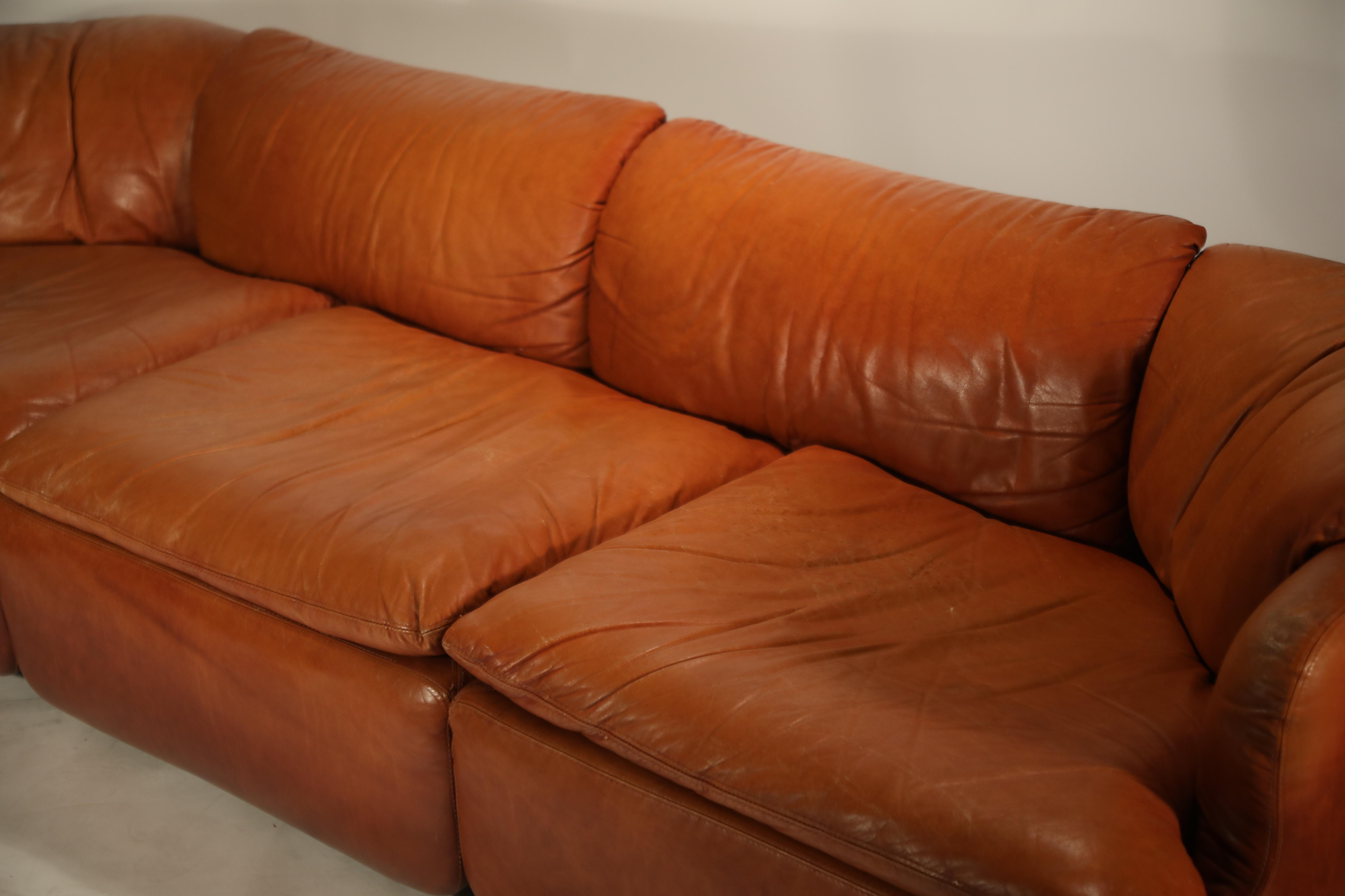 'Confidential' Three-Seat Leather Sofa by Alberto Roselli for Saporiti, 1972 13