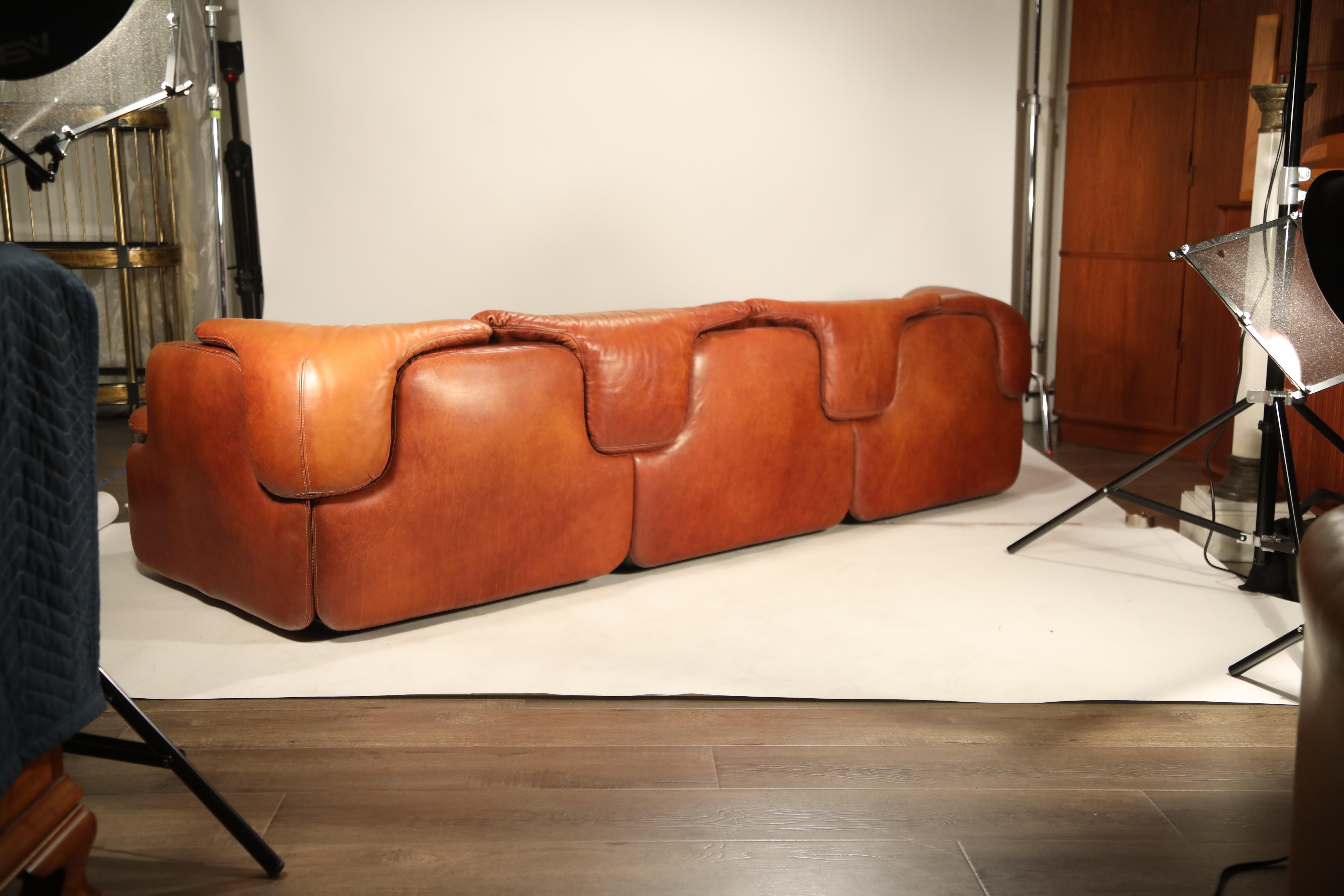 'Confidential' Three-Seat Leather Sofa by Alberto Roselli for Saporiti, 1972 2