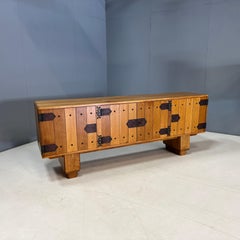 'Confonorm S.A.' monumental Spanish mid-century Brutalist oak sideboard, 1970's