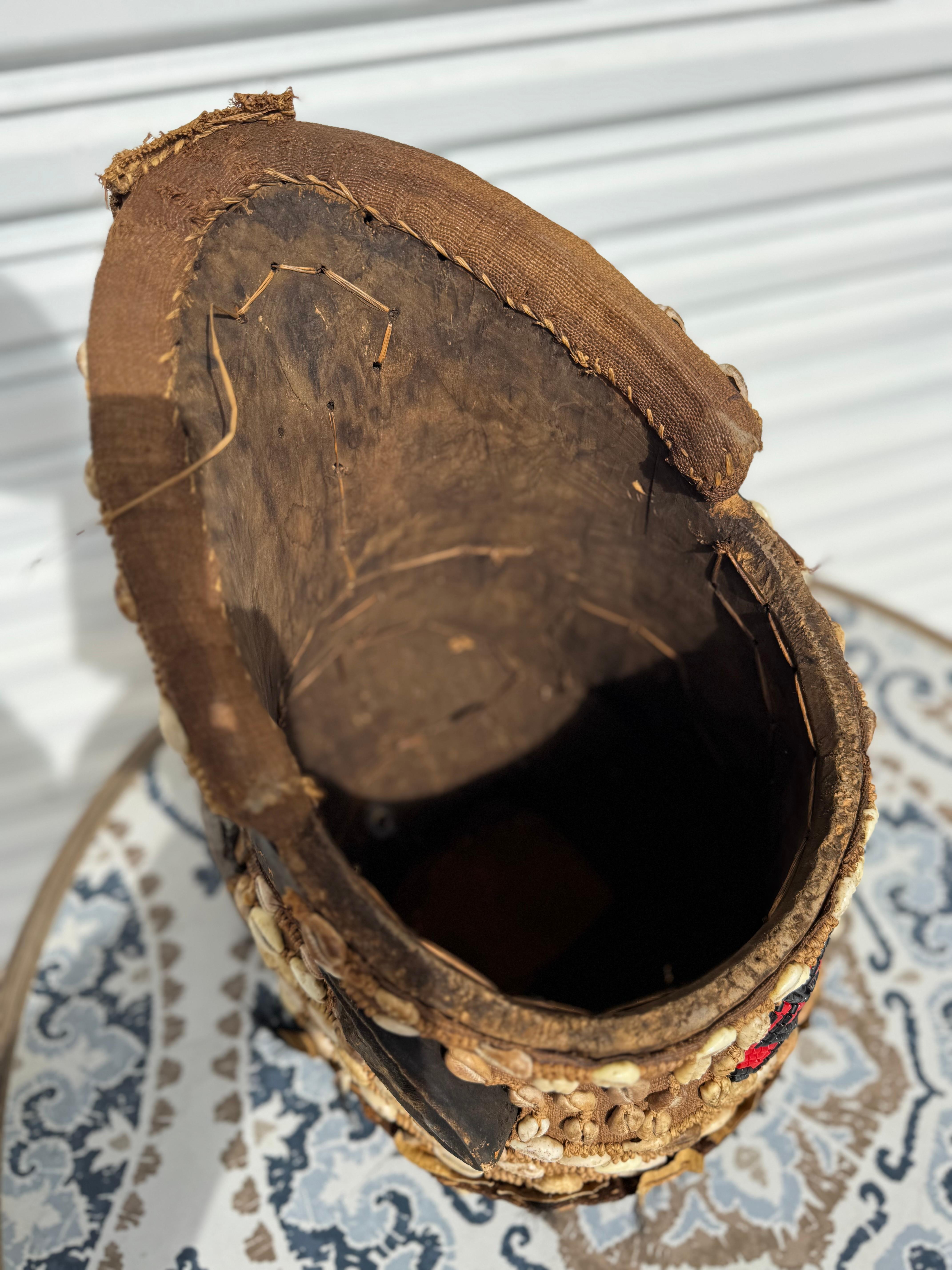 Kongolesische Kuba Bwoon-Helm-Maske im Angebot 4