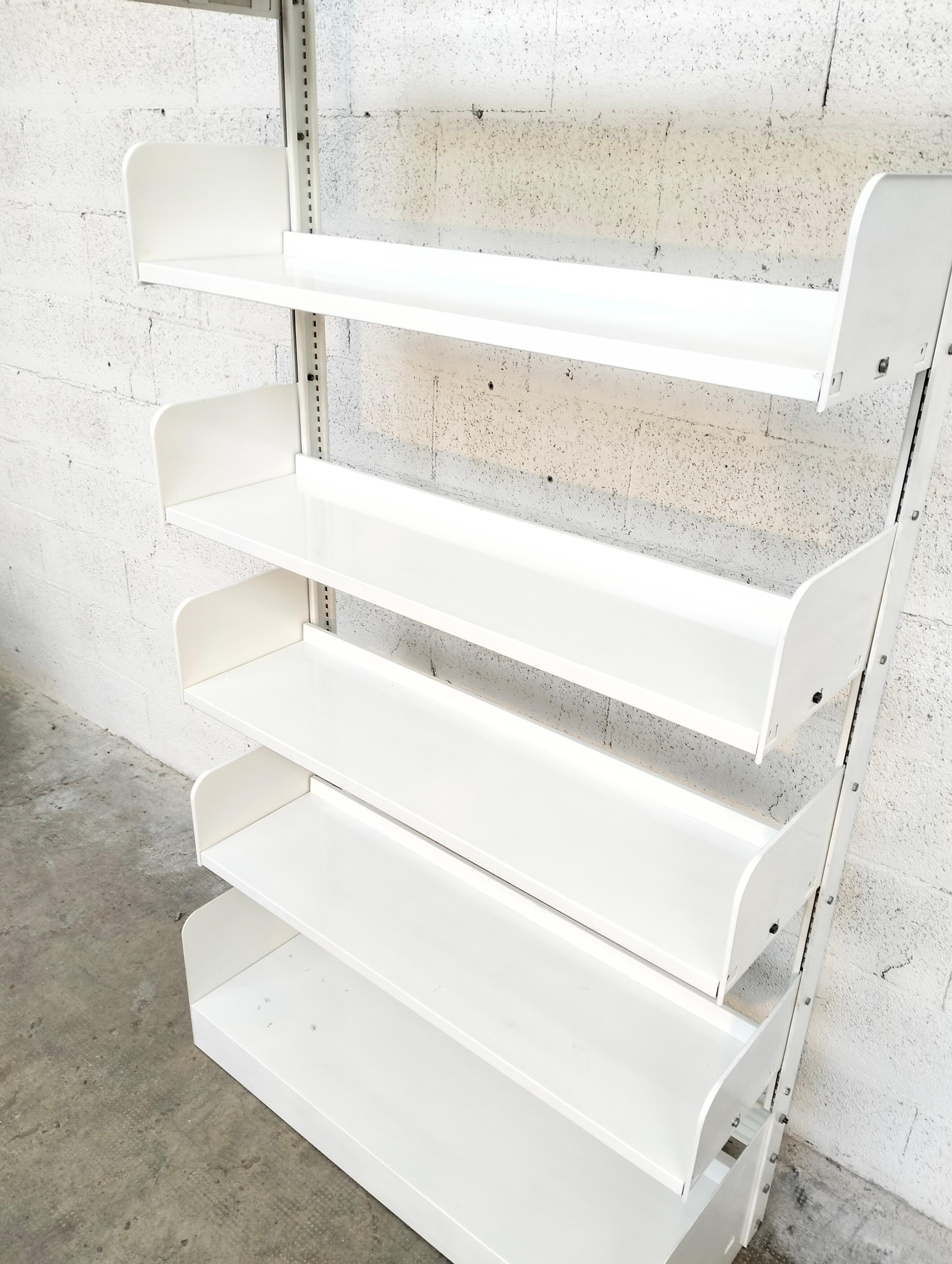 Congresso by Lips Vago White Metal Bookcase 60s In Good Condition For Sale In Padova, IT