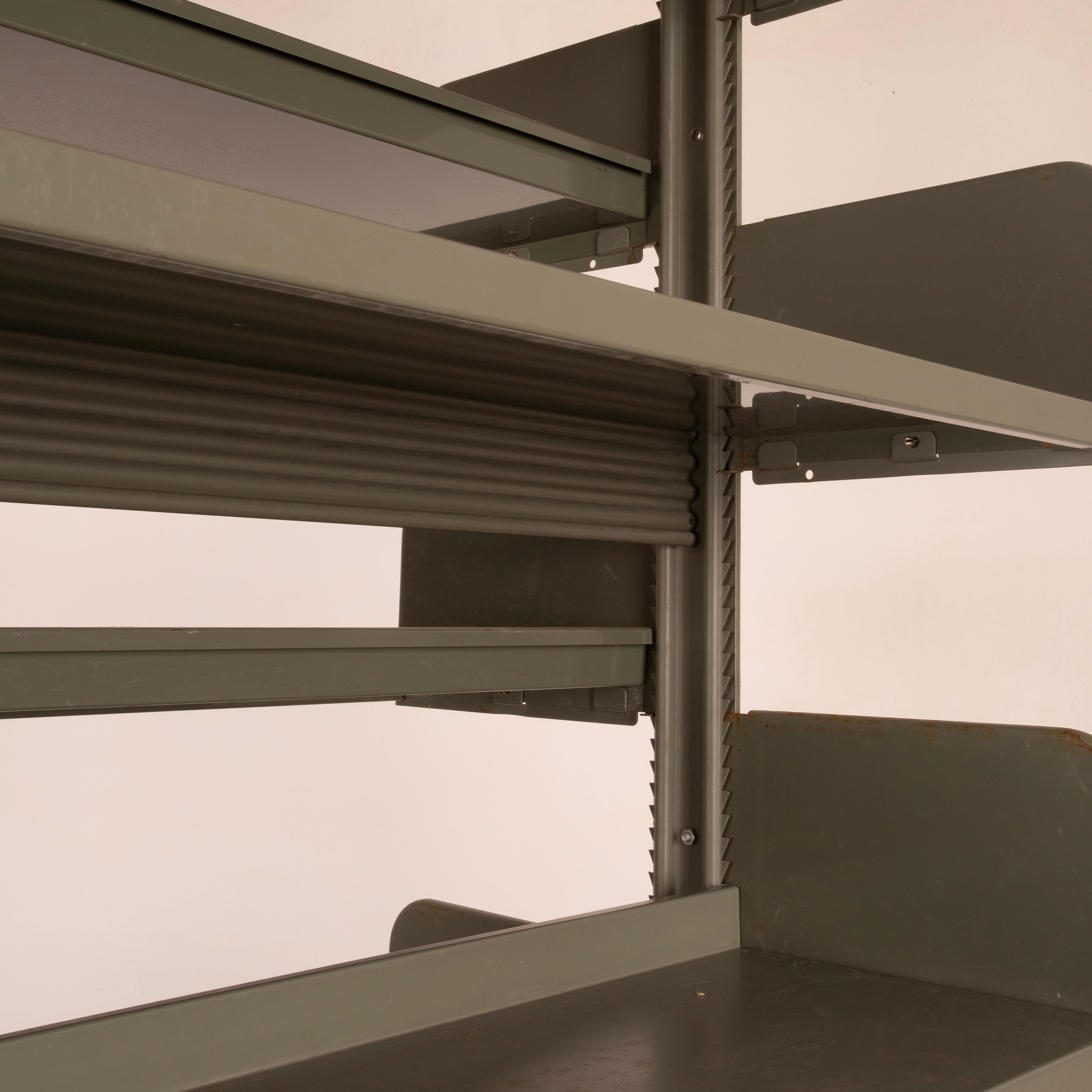 Congresso XL Bookcase produced by Lips Vago in the 1960s Set of 2 in vendita 8