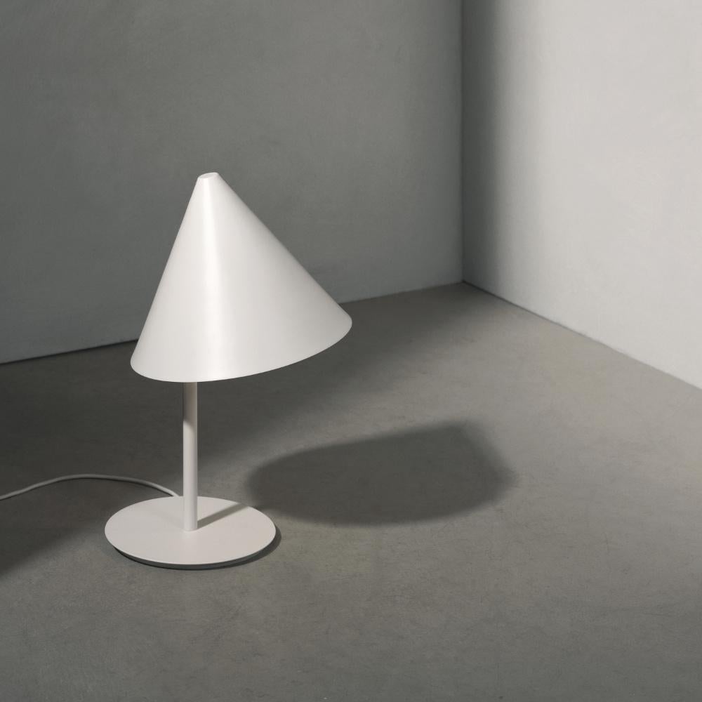 Scandinavian Modern Conic Table Lamp, White Designed by Thomas Bentzen