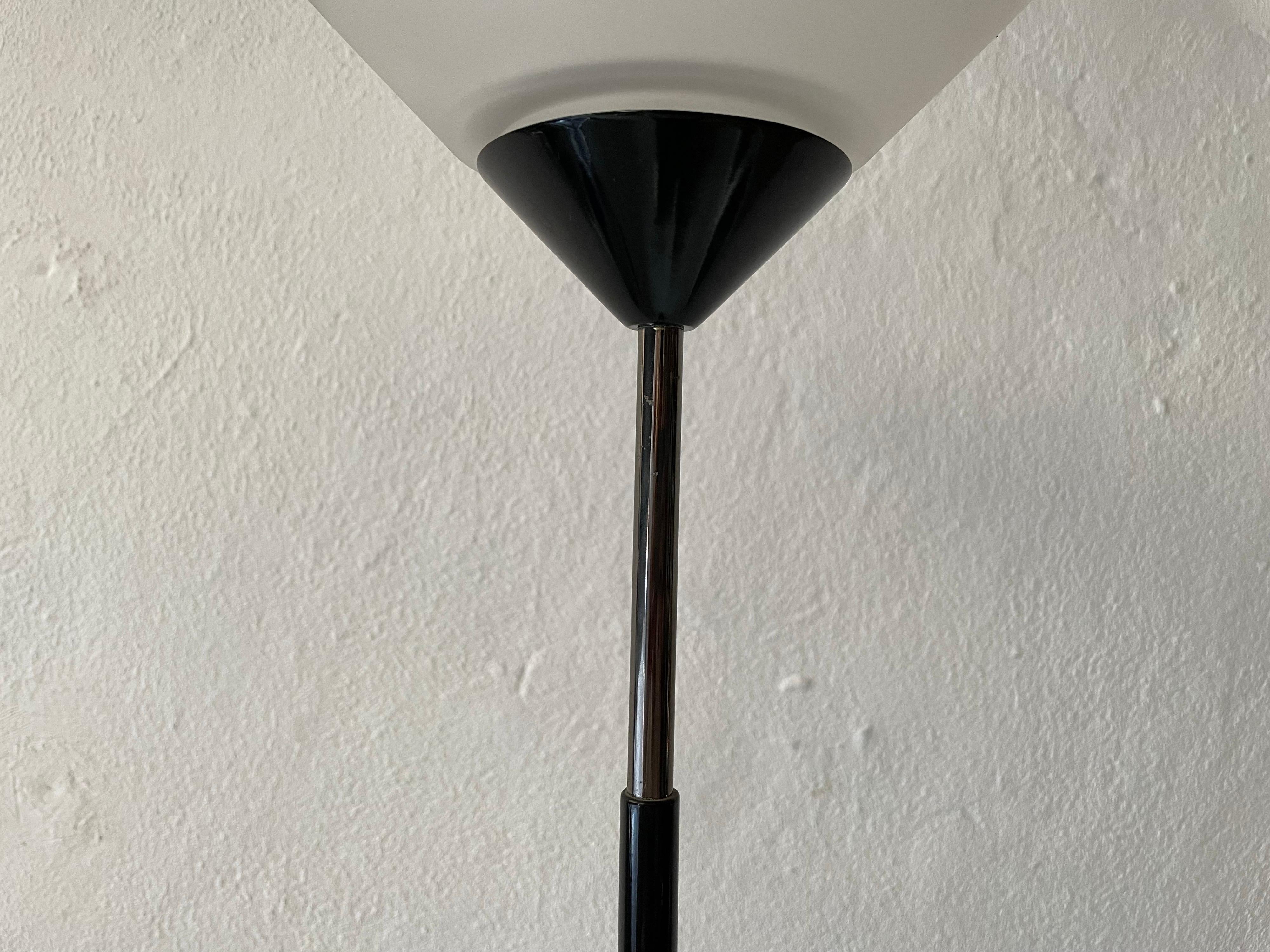 Conical Glass and Black Metal Floor Lamp by Tronconi, 1970s, Italy For Sale 1