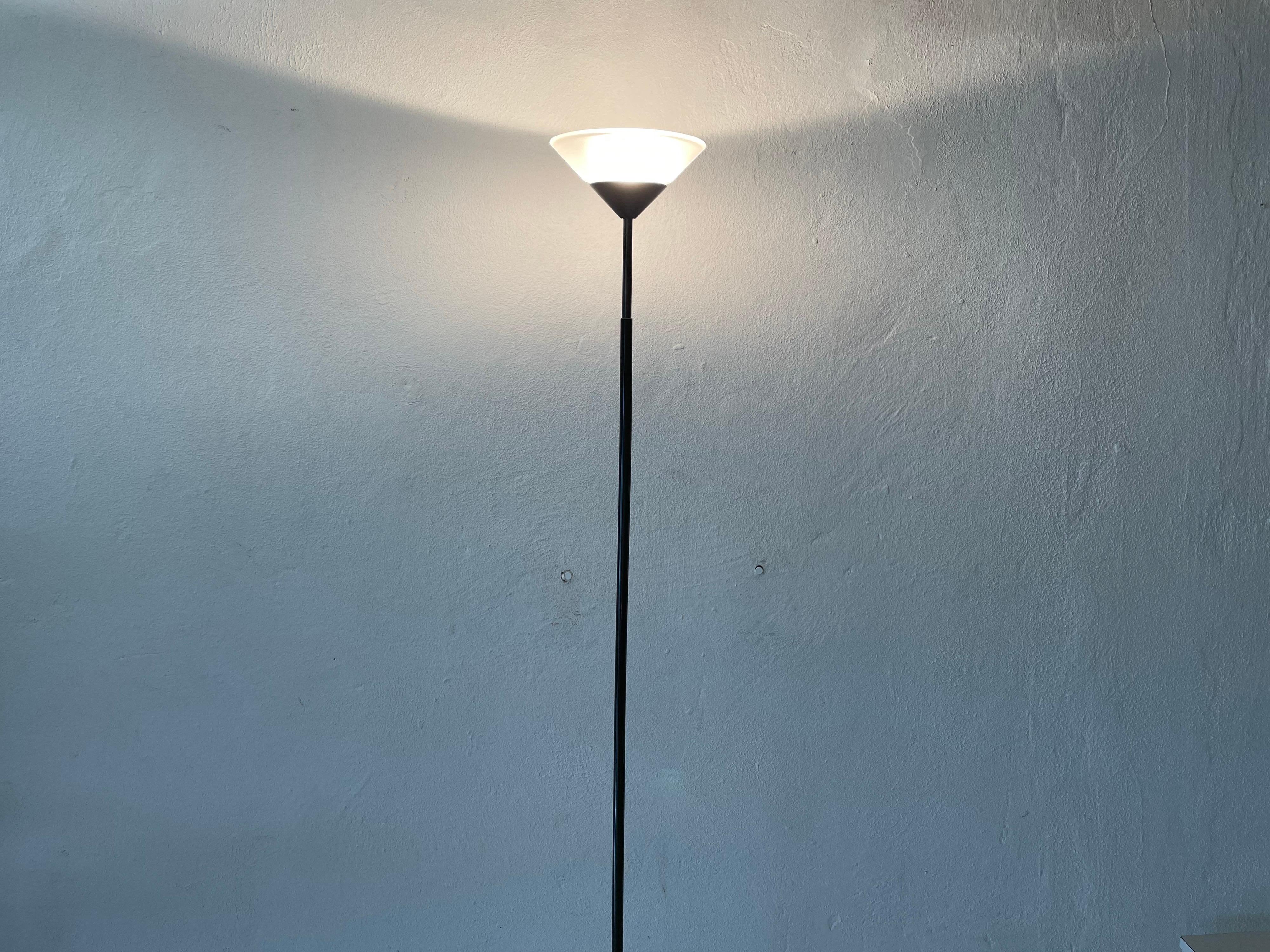Conical Glass and Black Metal Floor Lamp by Tronconi, 1970s, Italy For Sale 2