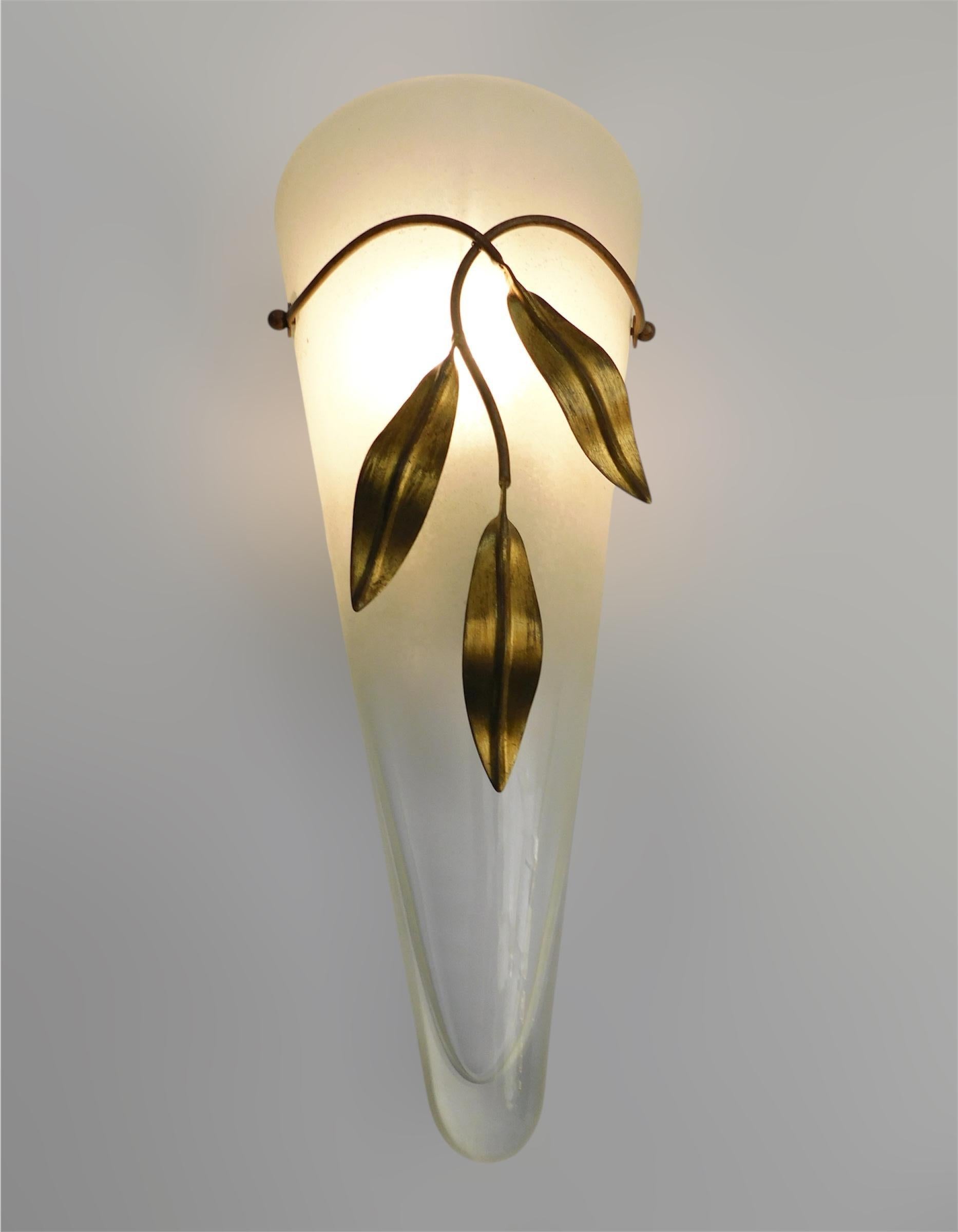 20ième siècle Appliques Murano coniques, 3 disponibles en vente