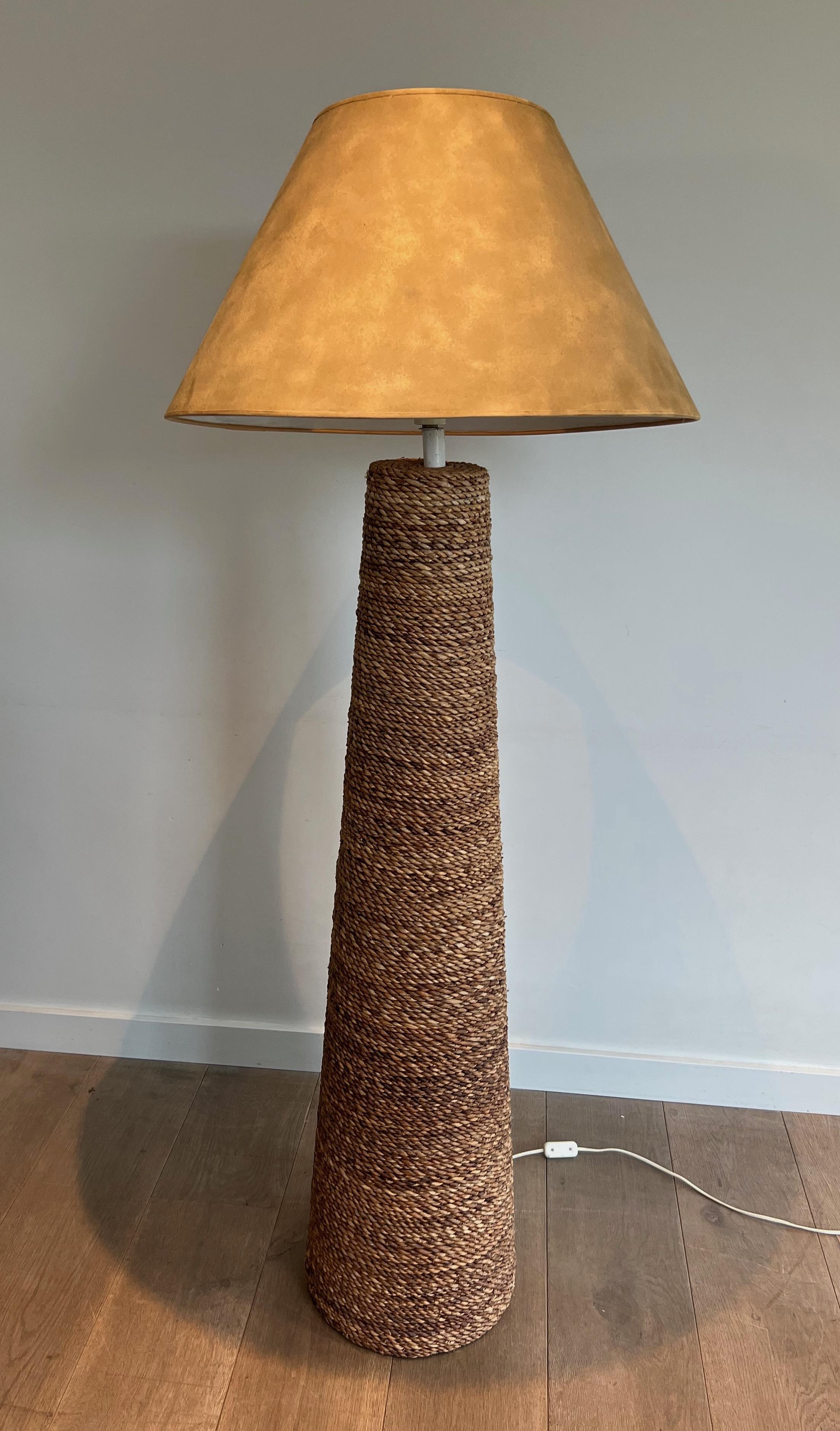 Conical rope Floor Lamp in the style of Audoux Minet For Sale 2
