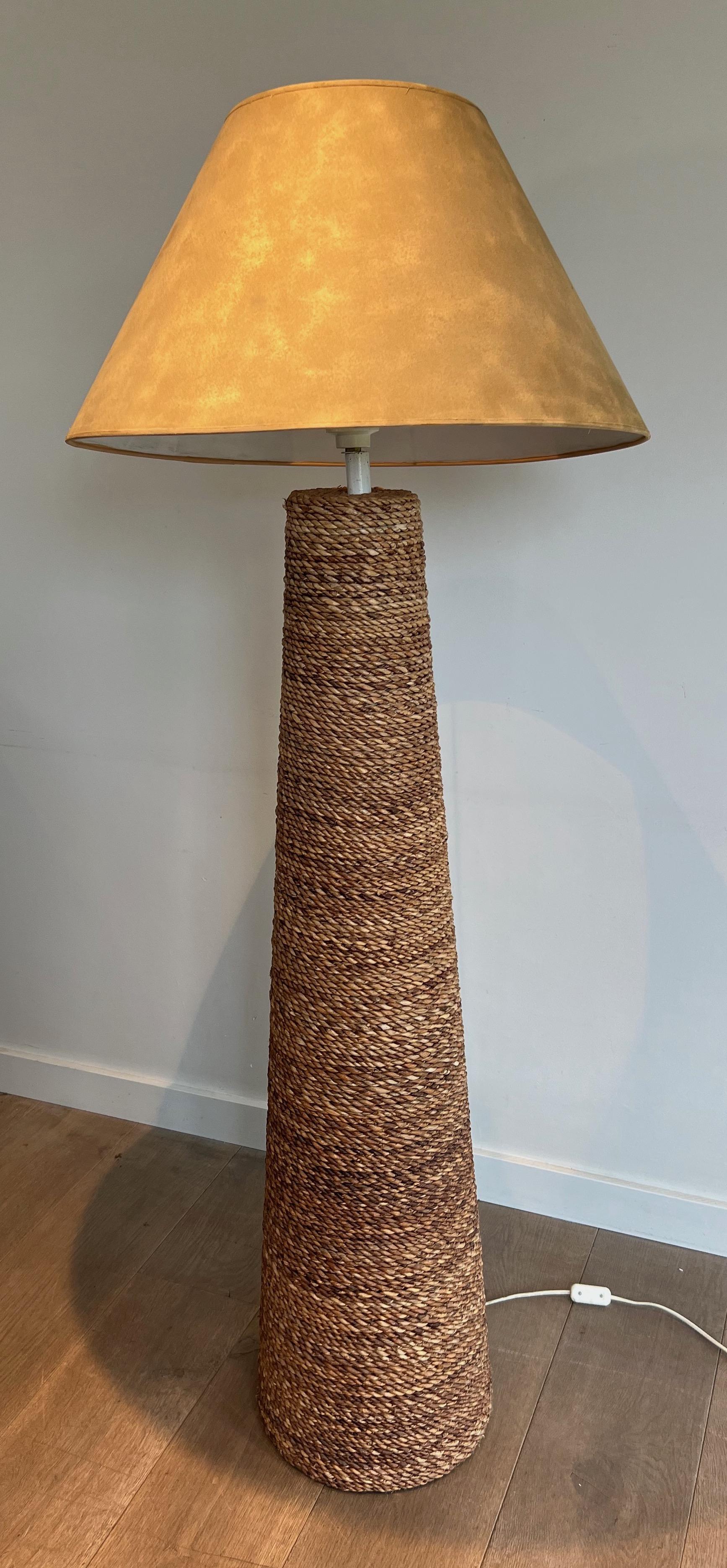 Conical rope Floor Lamp in the style of Audoux Minet For Sale 1